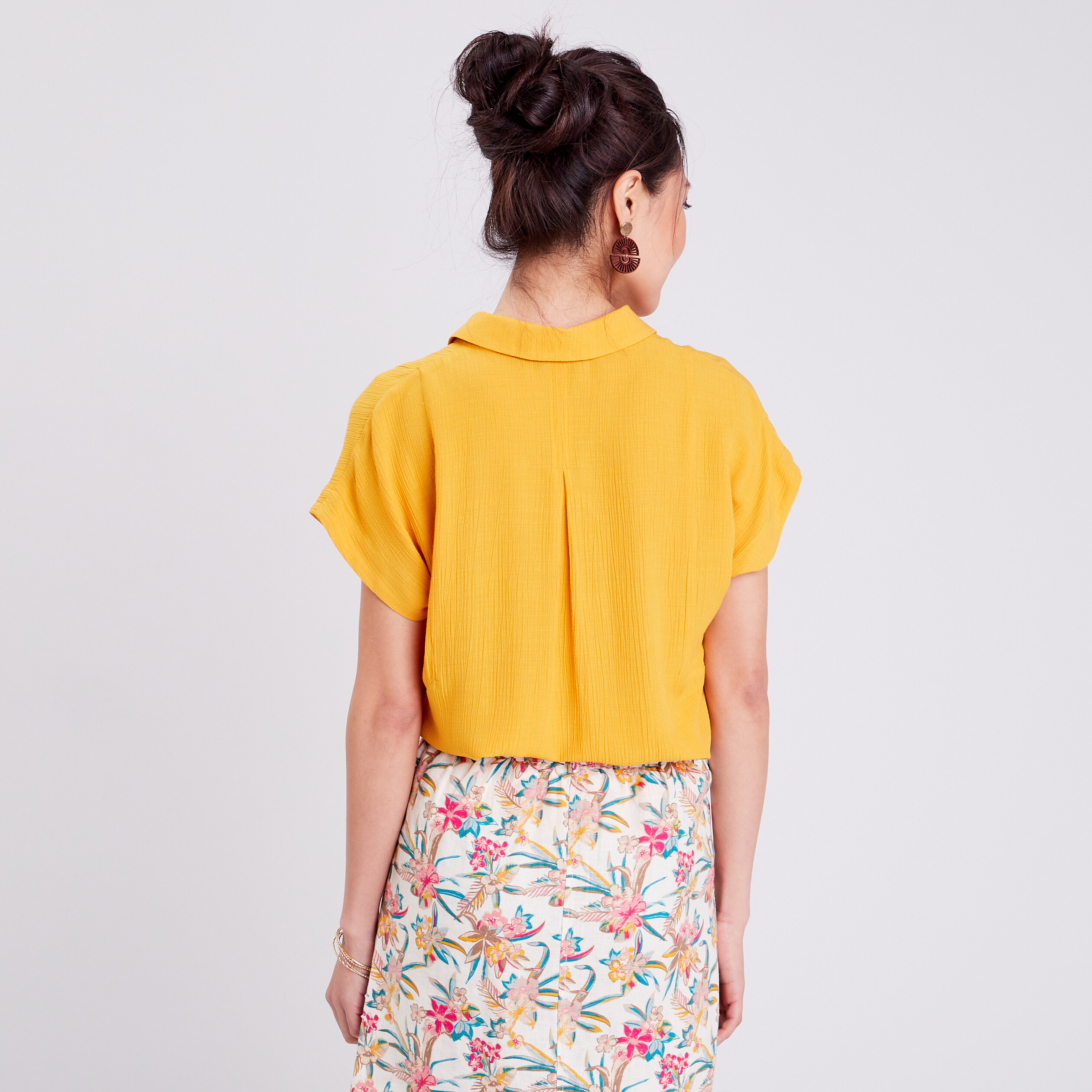Chemise manches courtes jaune moutarde femme