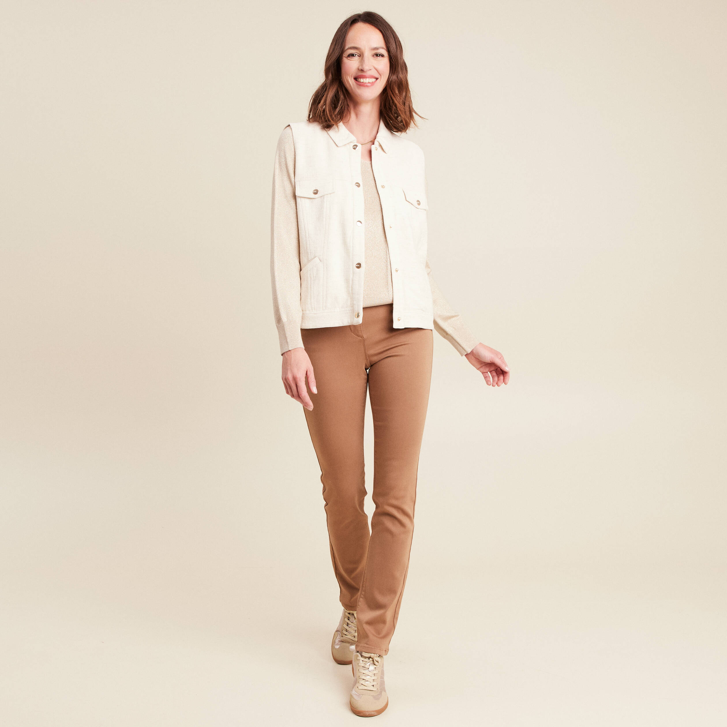 Blouson sans manches cintr&eacute; ecru femme