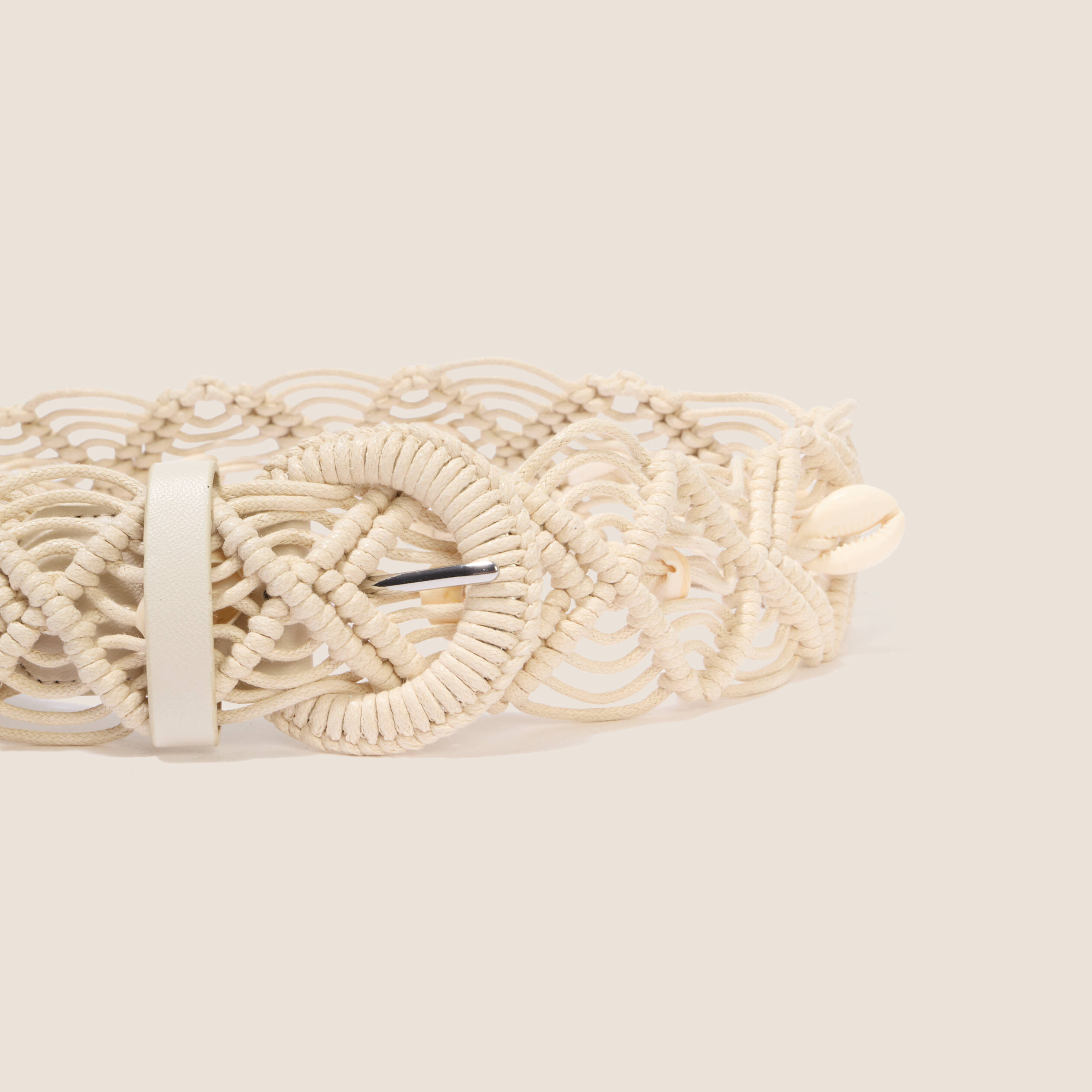 Ceinture tress&eacute;e avec coquillages ecru femme