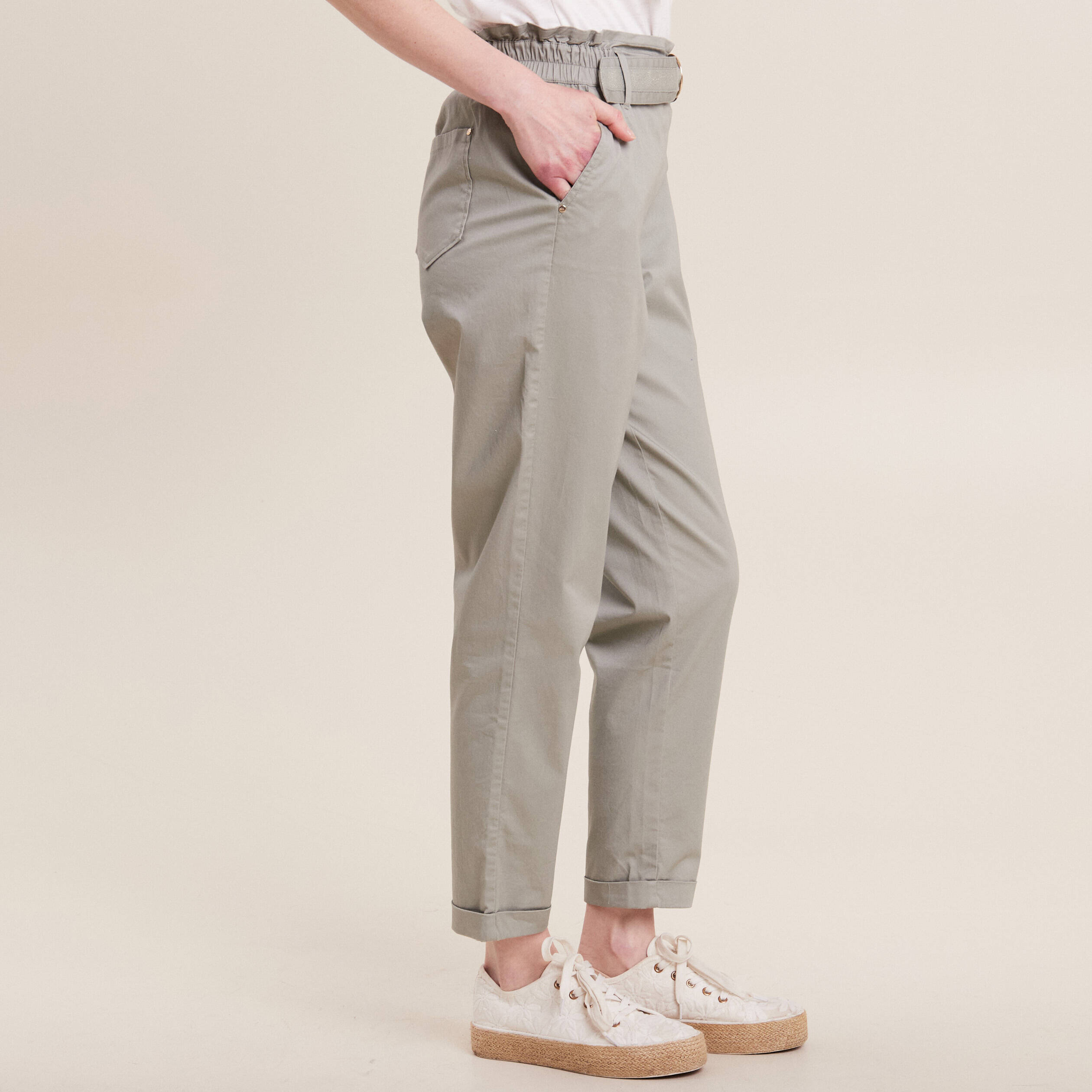 Pantalon chino 7/8ème vert clair femme