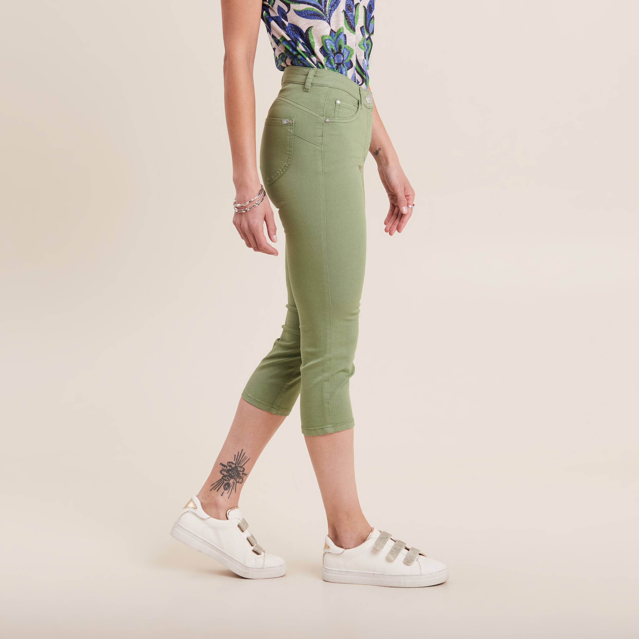 Pantacourt droit taille standard vert femme