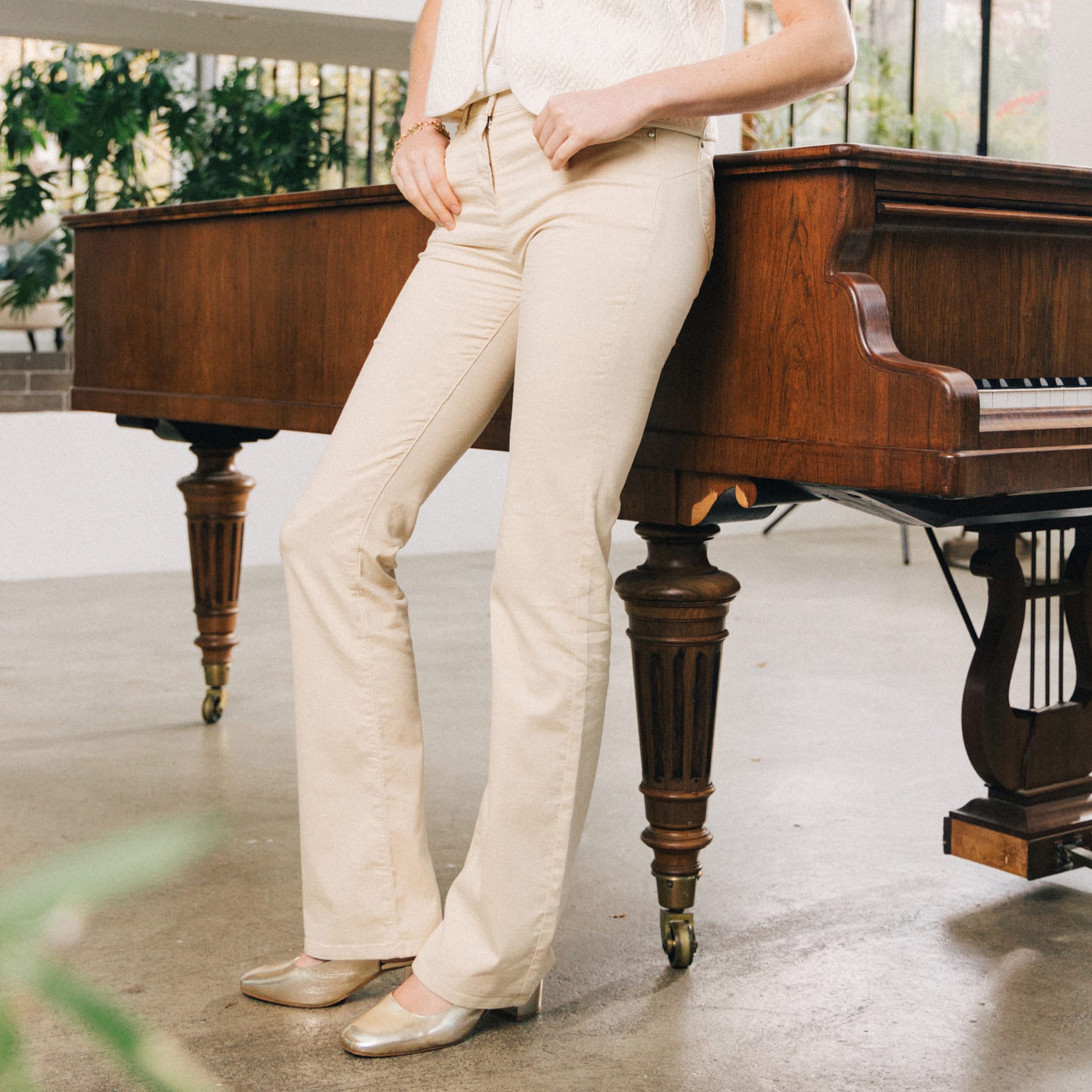 Pantalon léger bootcut taille basculée ivoire femme