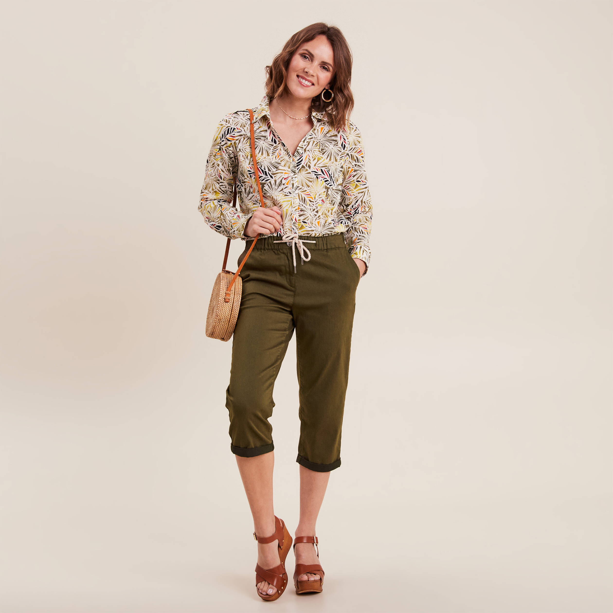Pantacourt large taille haute vert olive femme