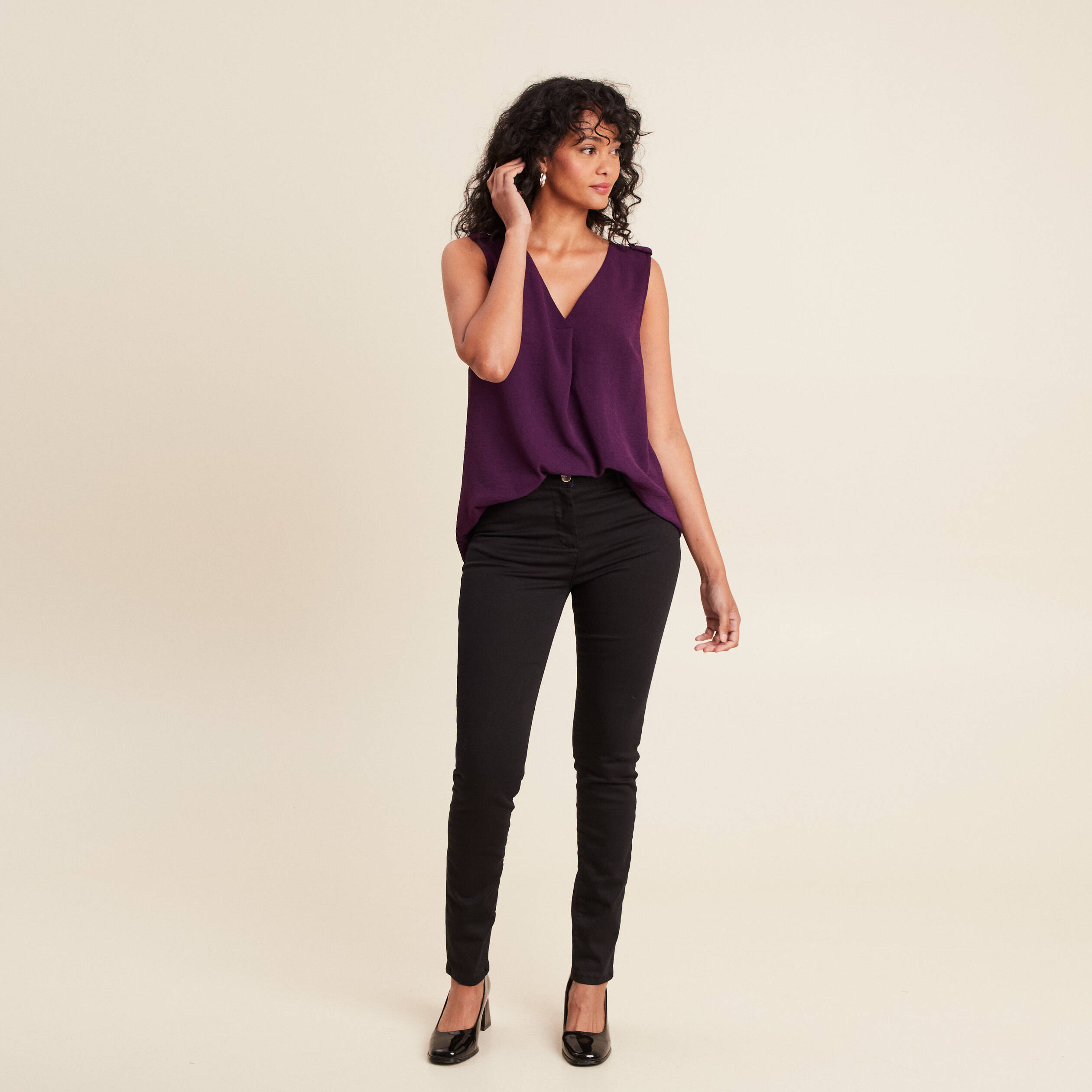 blouse sans manches col v fluide prune femme Blouse sans manches col v fluide prune femme