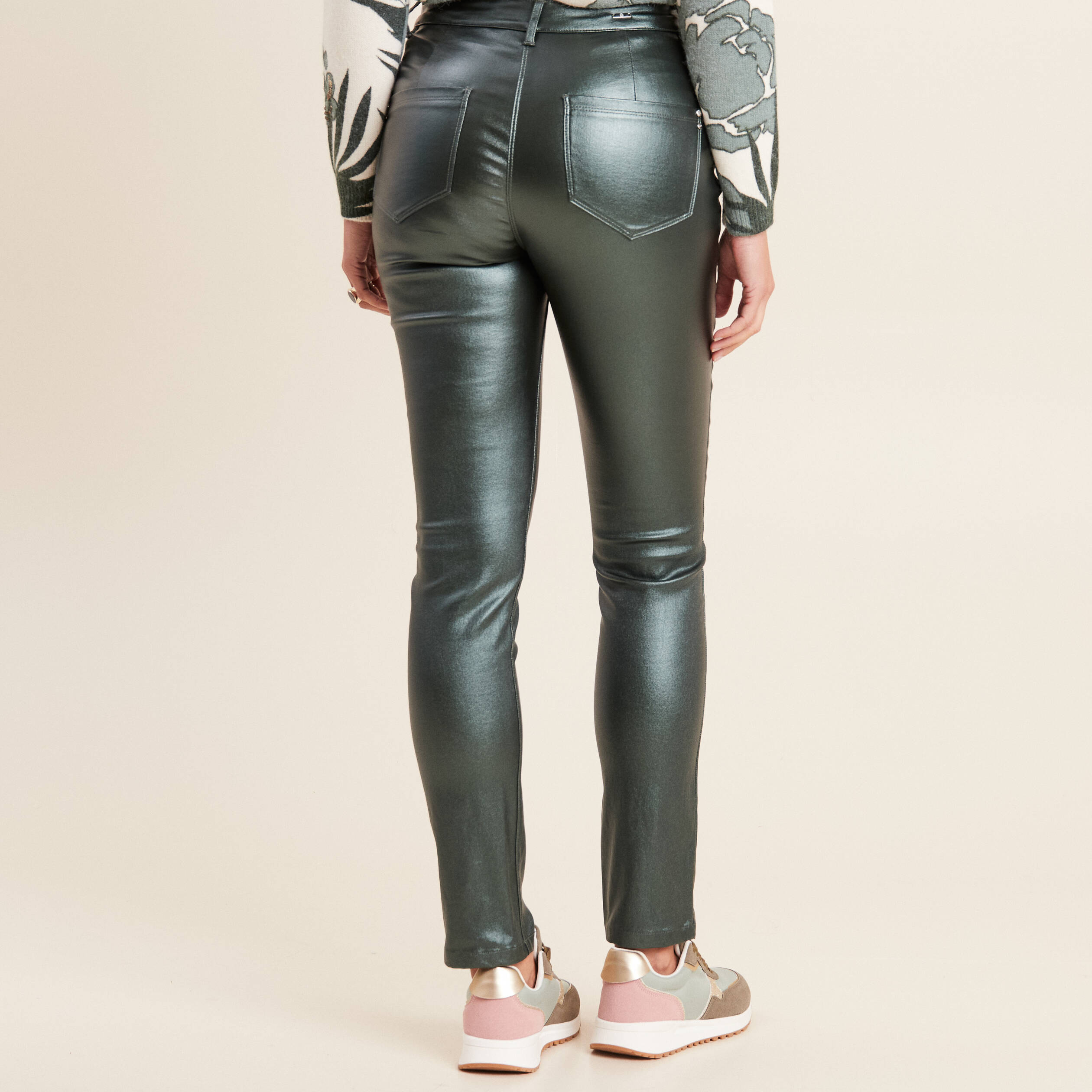 Pantalon ajusté enduit à pont vert foncé femme