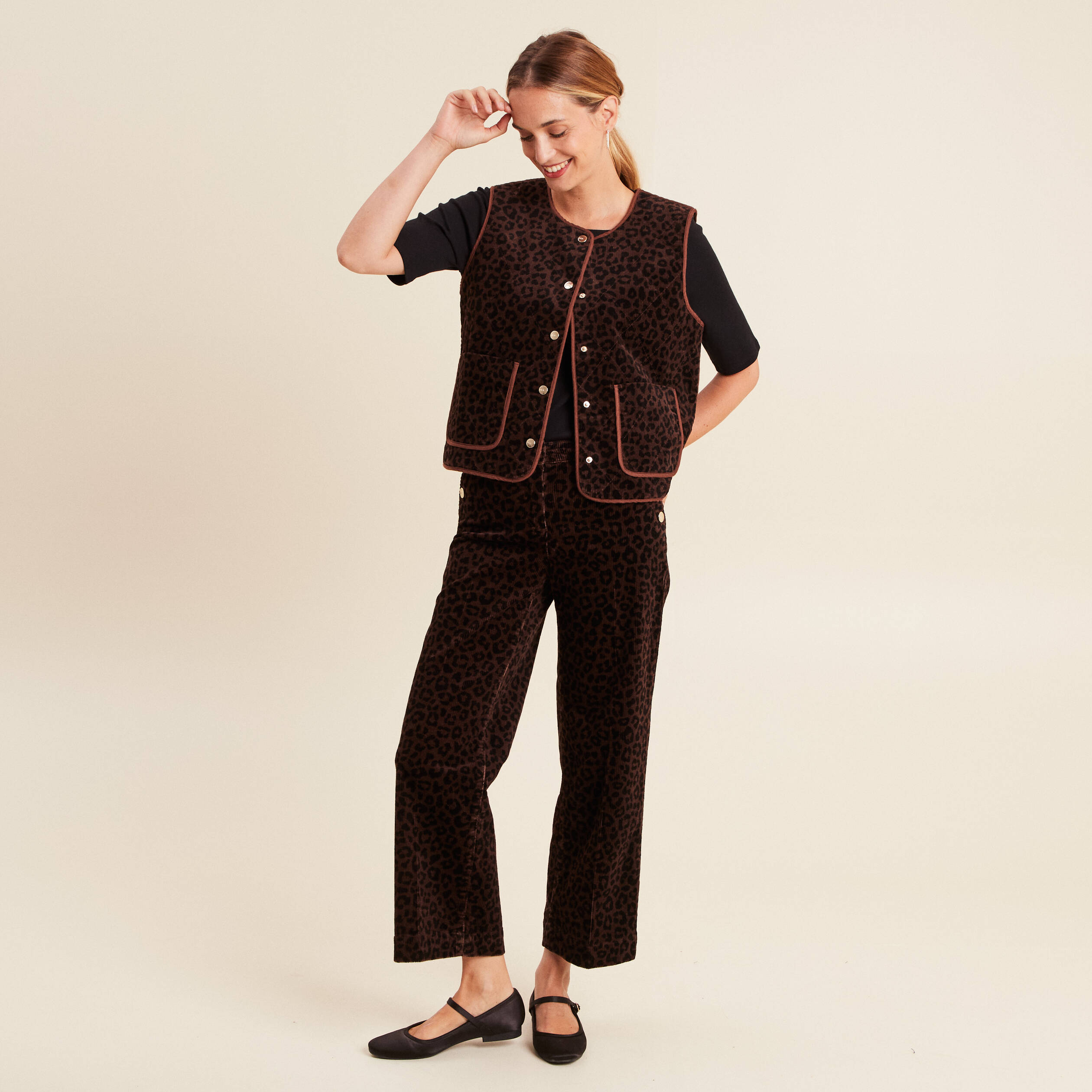 Veste sans manches en velours marron cognac femme