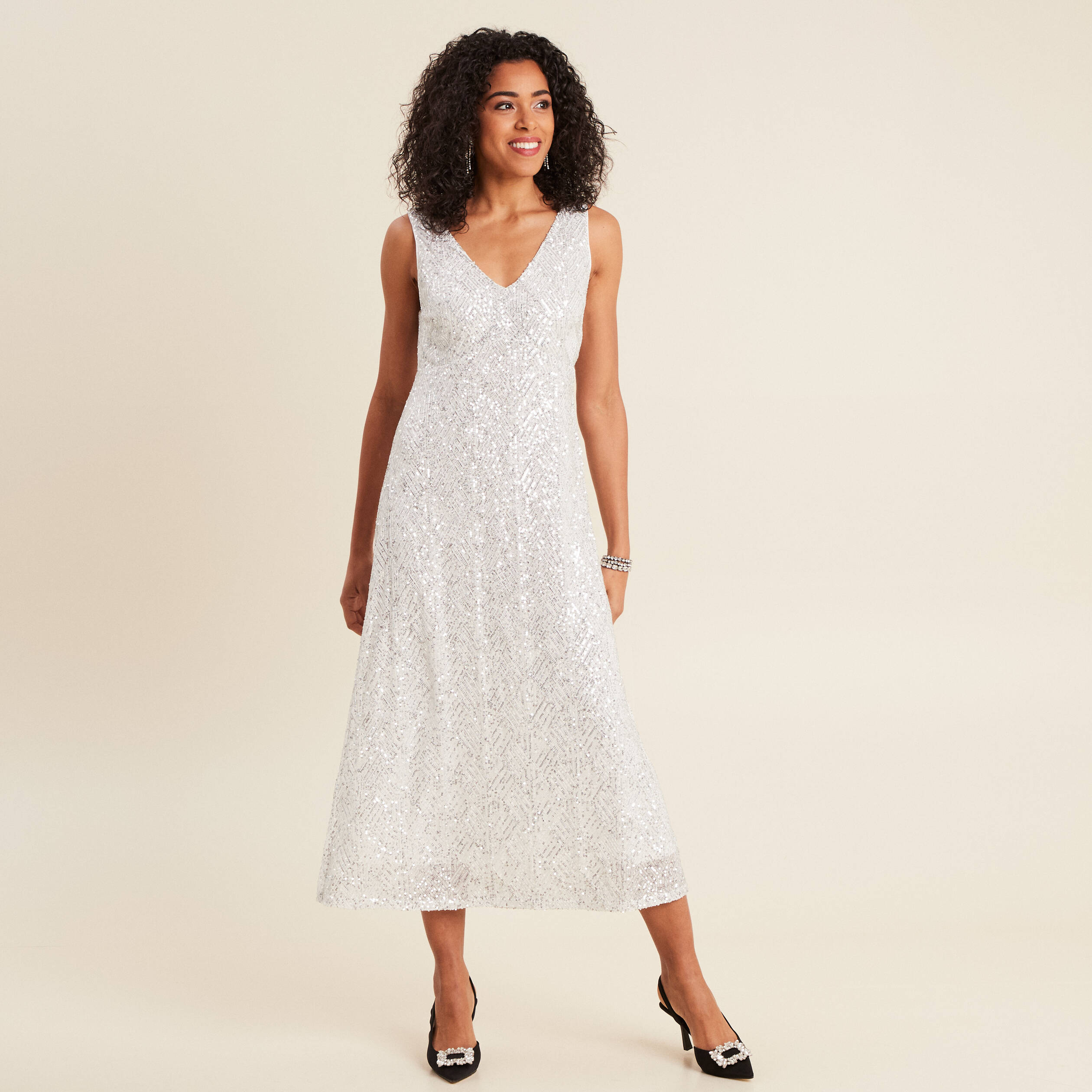Robe longue ajustée sequins couleur argent femme
