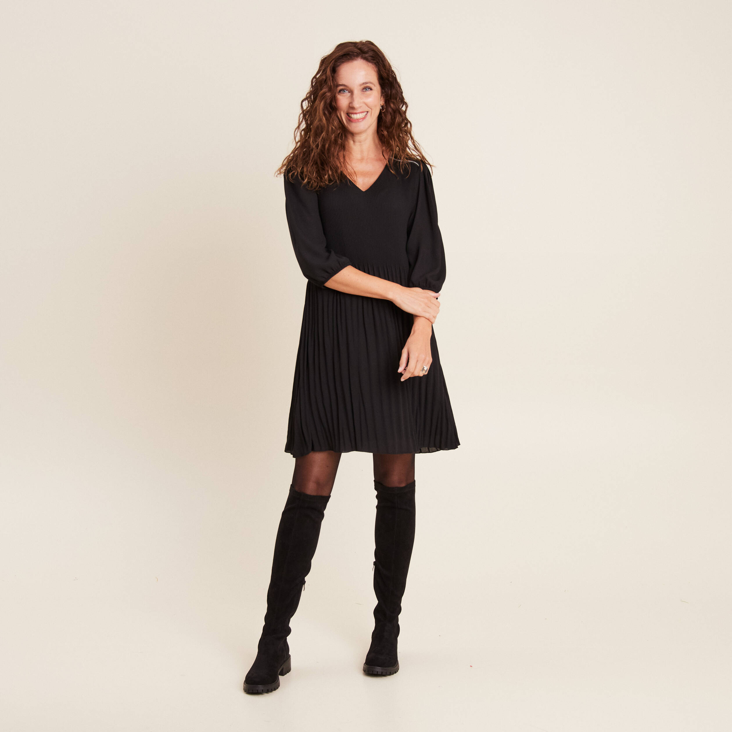 Robe évasée fluide plissée noir femme