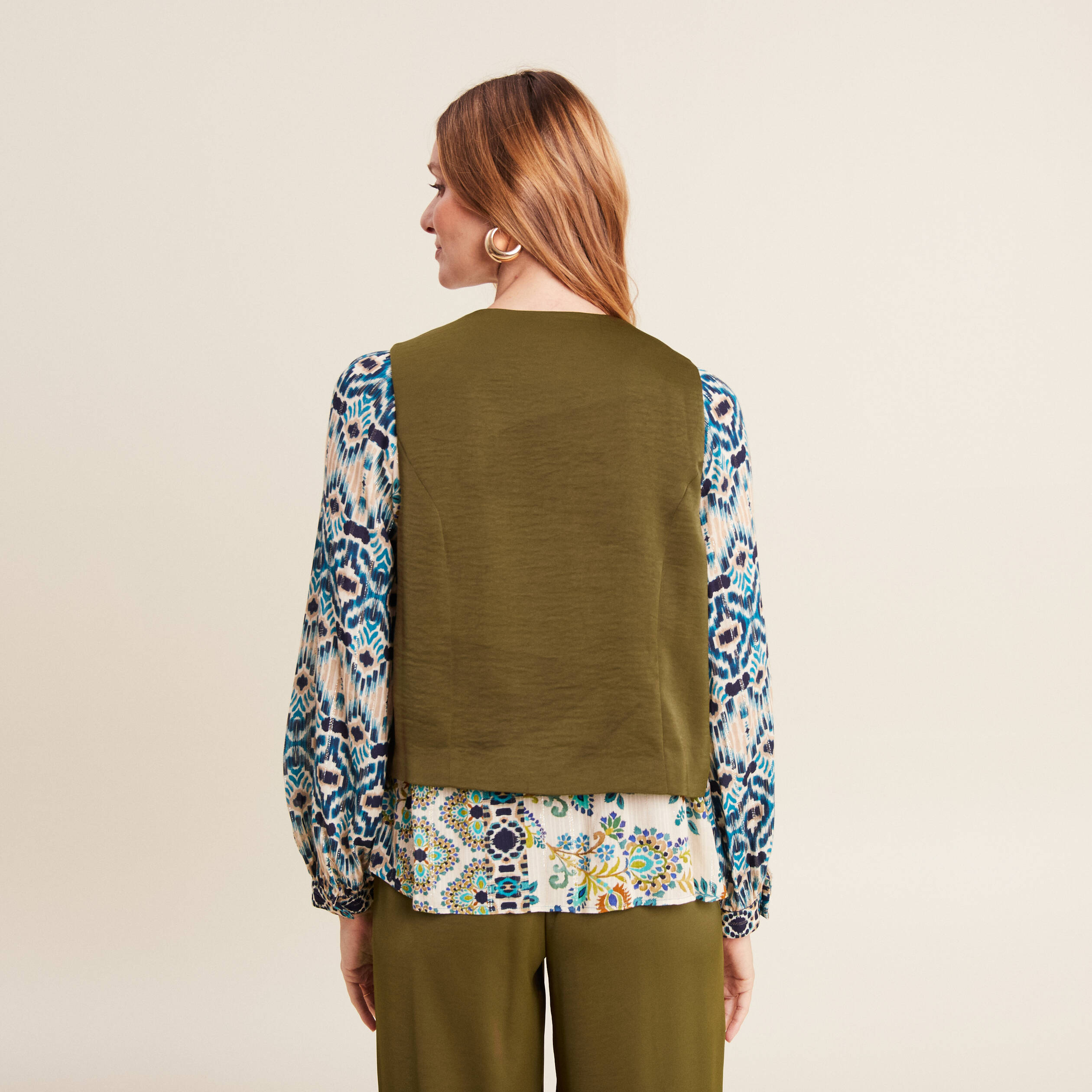 Veston sans manches satin vert olive femme