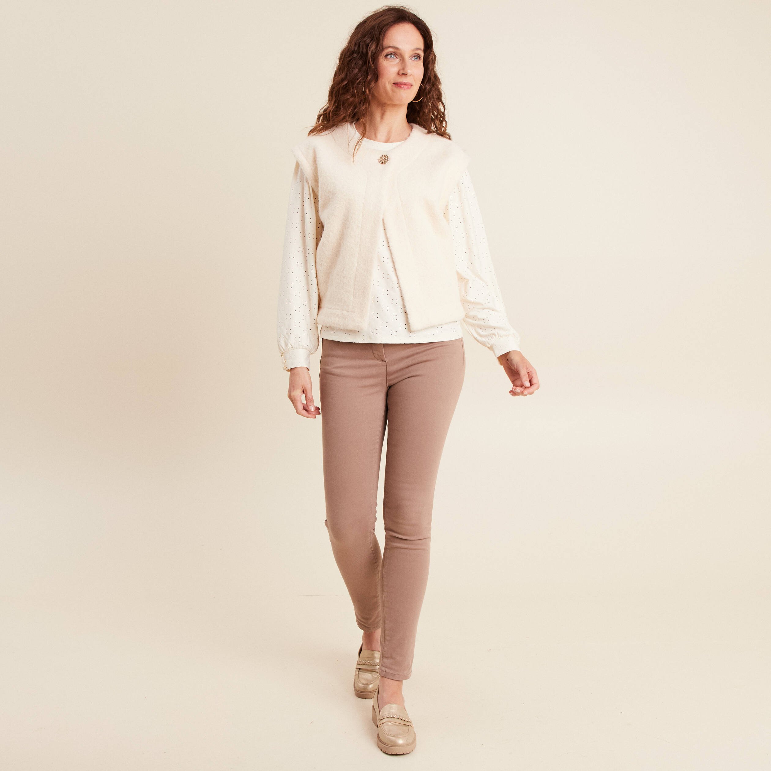 Top dentelle col rond manches longues ecru femme