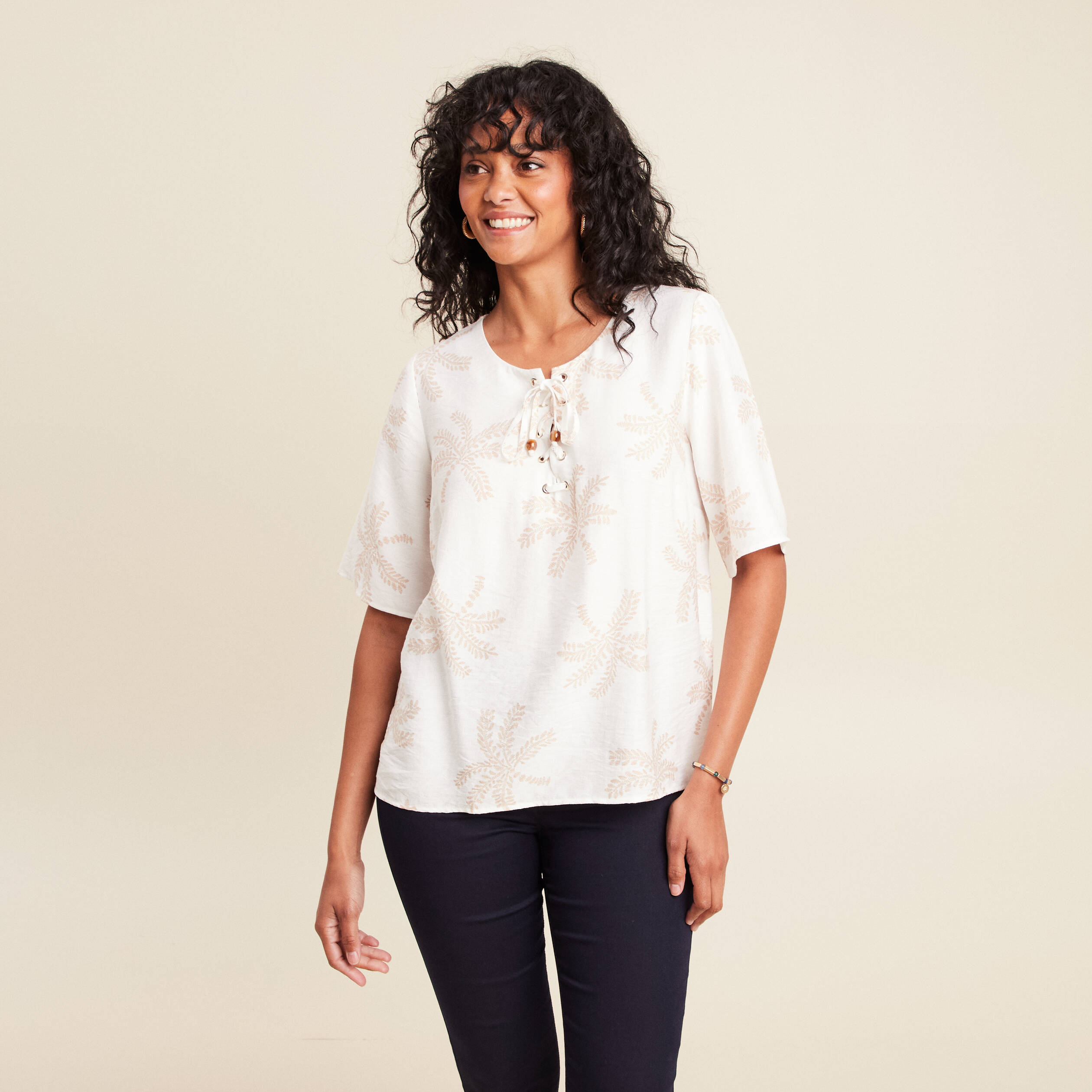 Blouse crêpe manches courtes beige femme