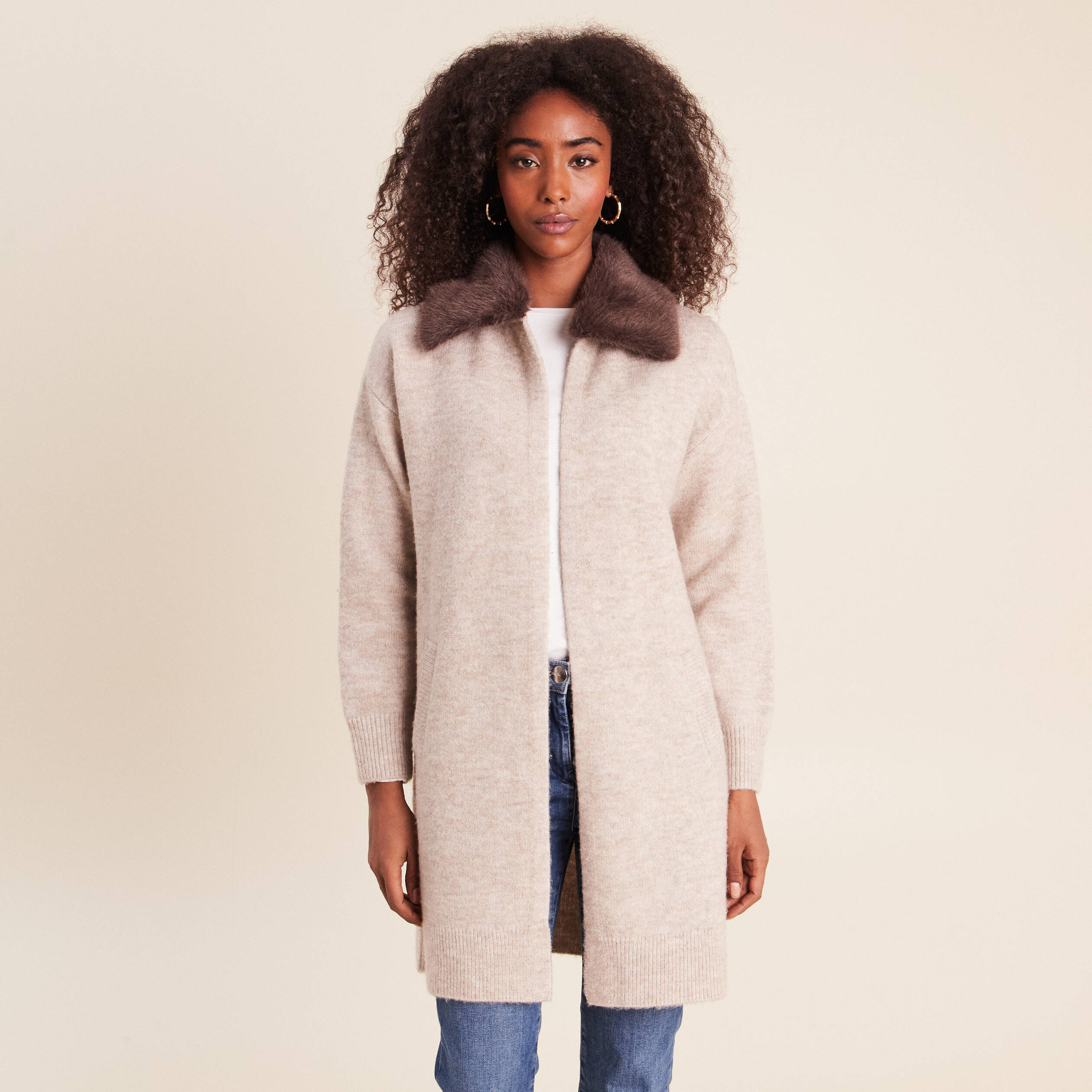 Gilet droit long col chemise beige femme