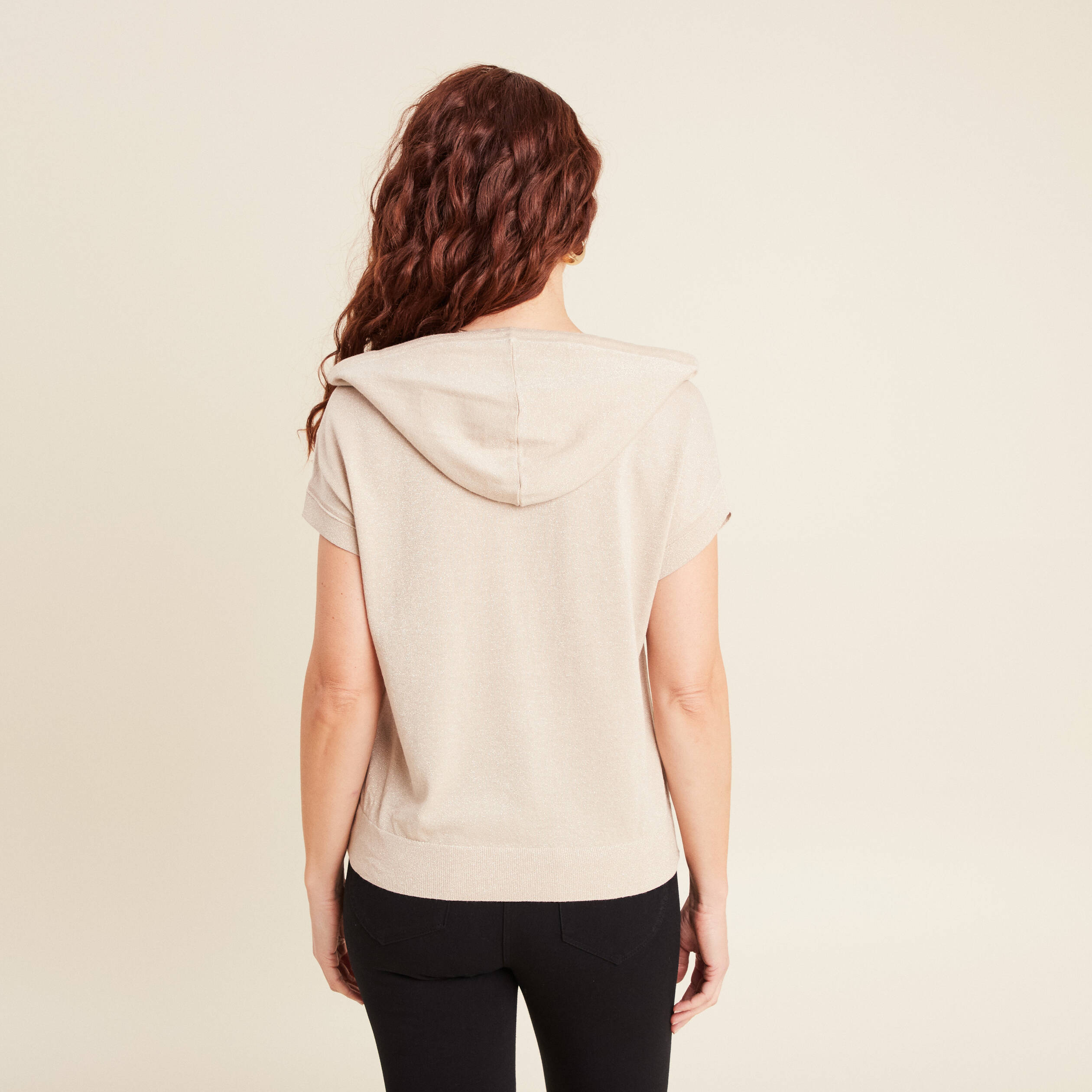 pull sans manches a capuche couleur or femme Pull sans manches à capuche couleur or femme