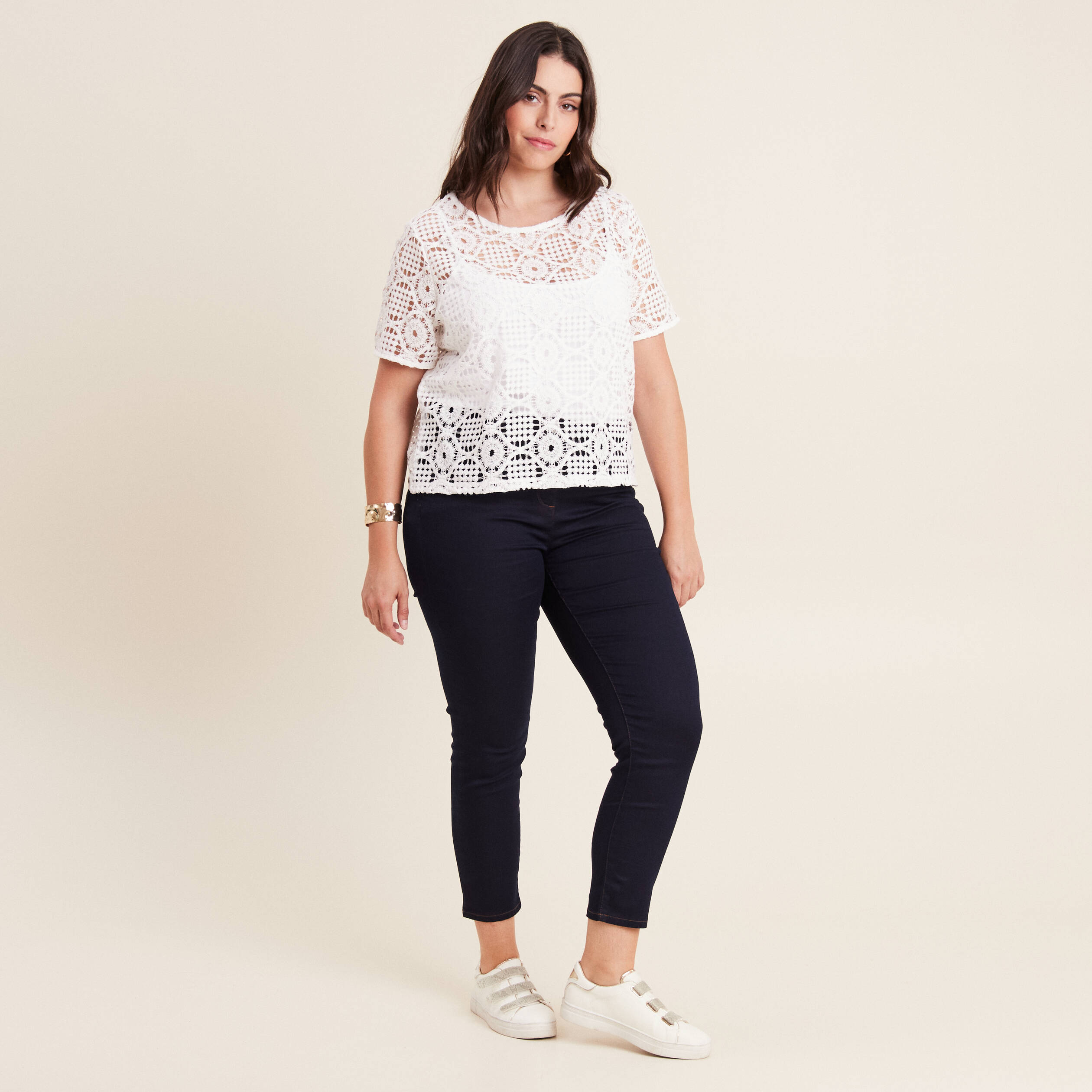 Jean magique Le L&eacute;ger coupe ajust&eacute;e denim brut femme