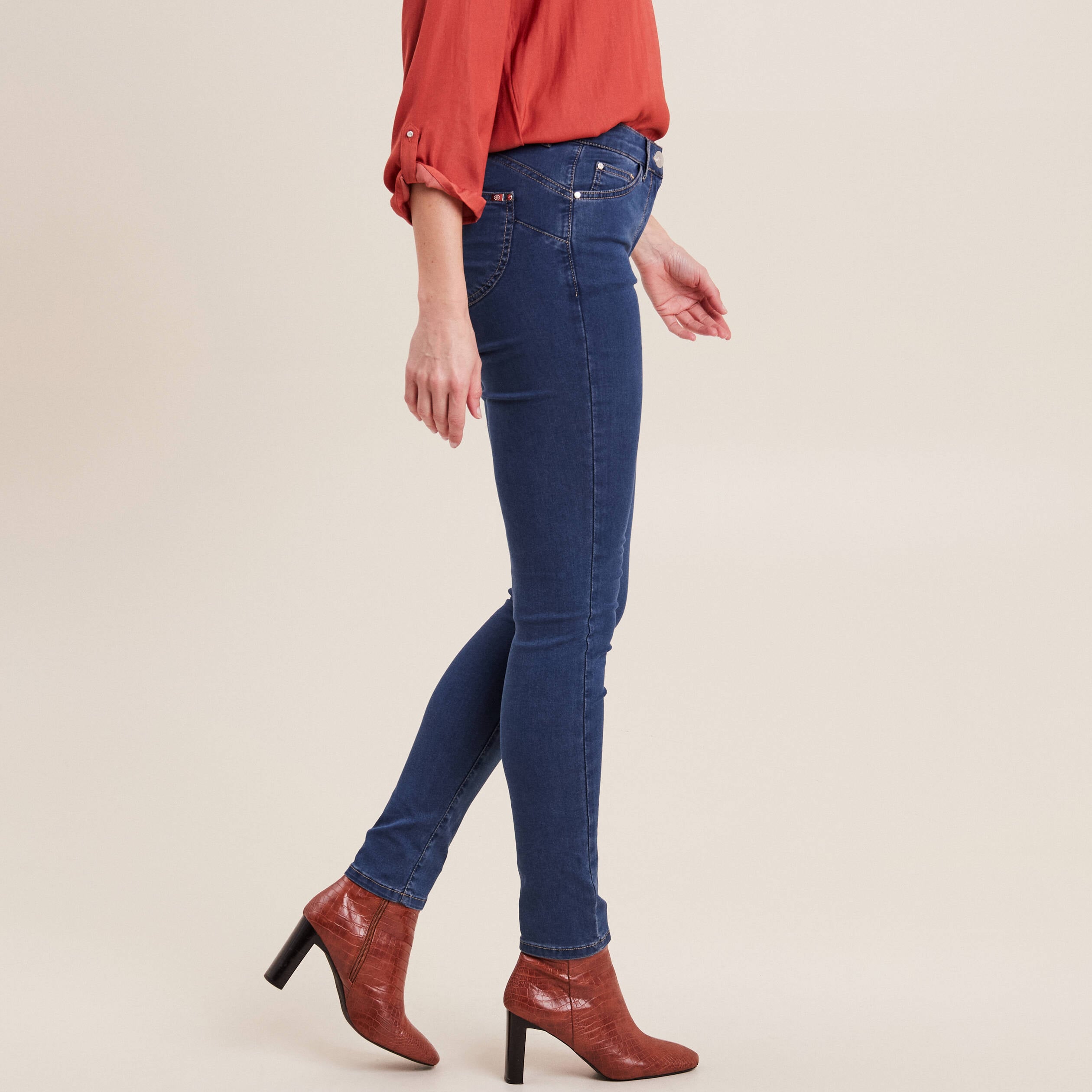 Jean magique Le L&eacute;ger coupe ajust&eacute;e long denim double stone femme