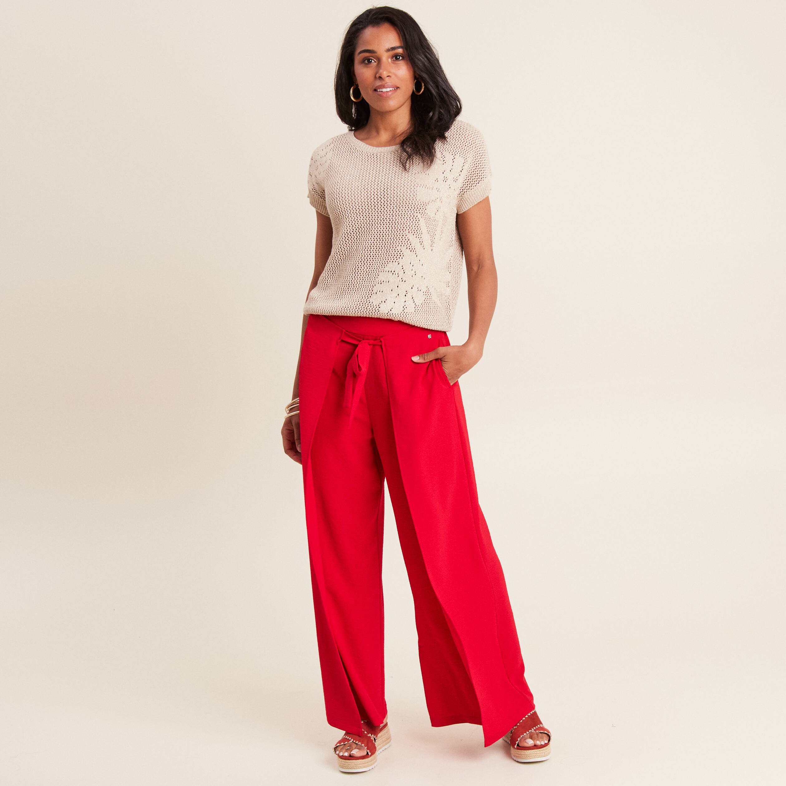 Pull manches courtes ajouré couleur or femme