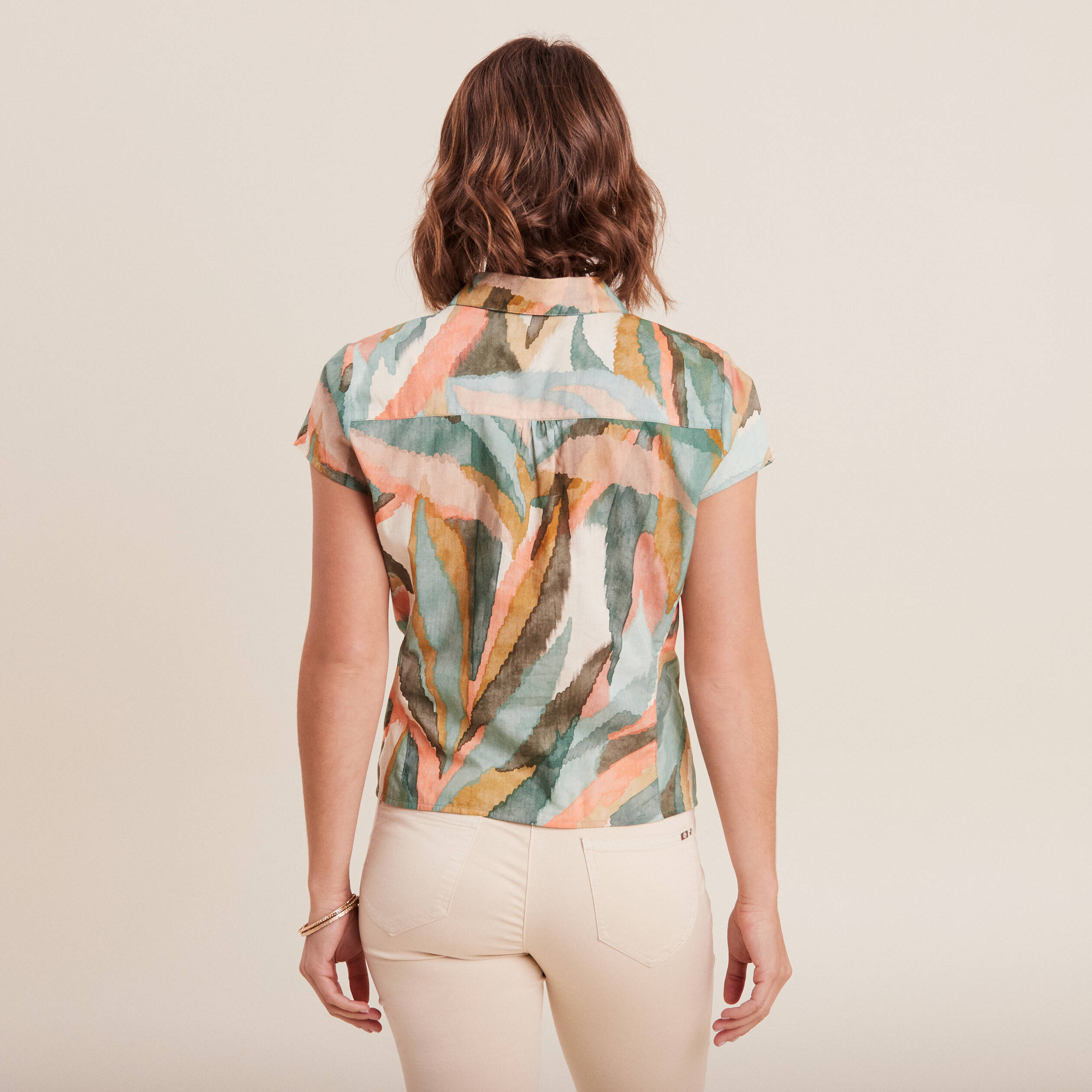 Chemise manches courtes nou&eacute;e multicolore femme