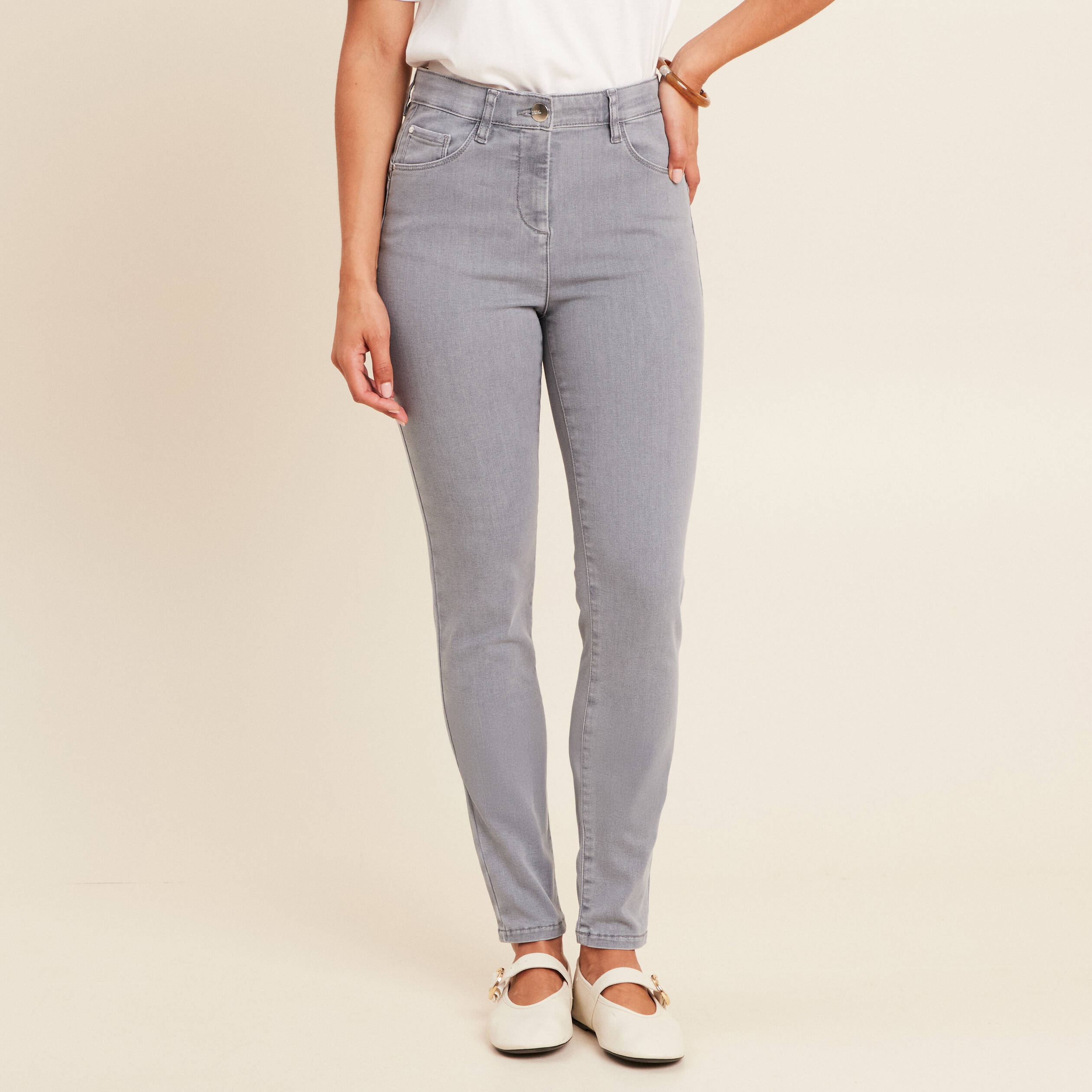 jean magique ajuste taille standard denim gris femme Jean magique ajusté taille standard denim gris femme
