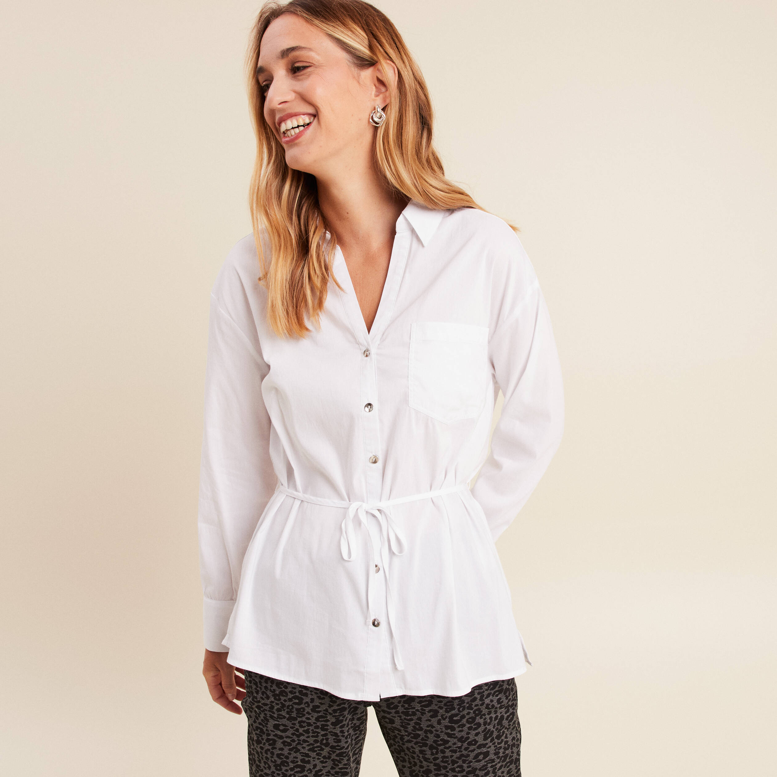 Tunique droite longue col chemise blanc femme