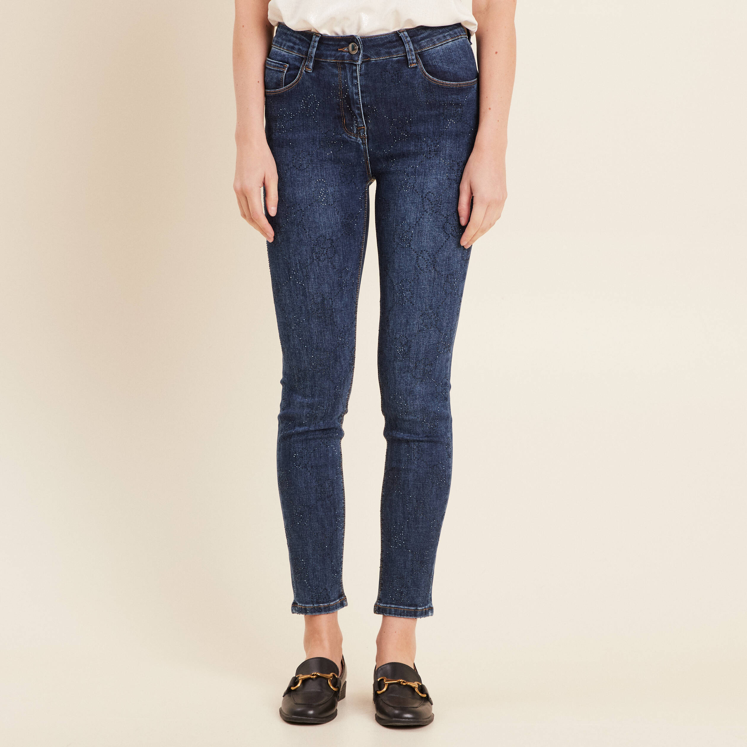 Jean ajusté à strass denim brut femme