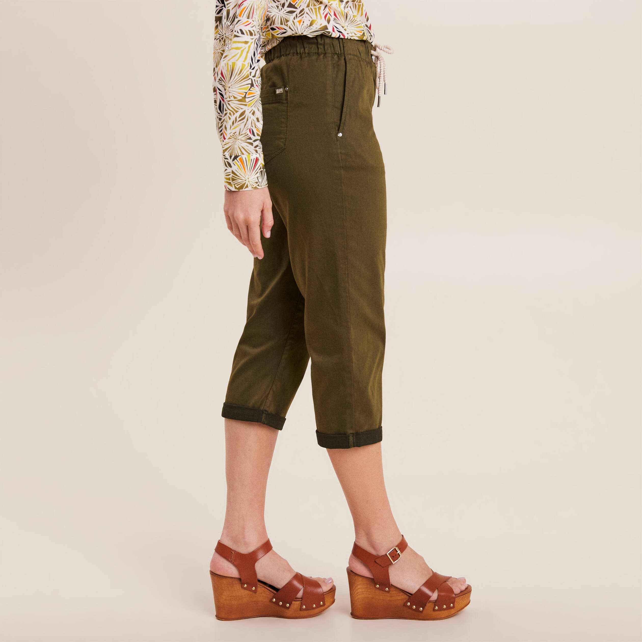 Pantacourt large taille haute vert olive femme