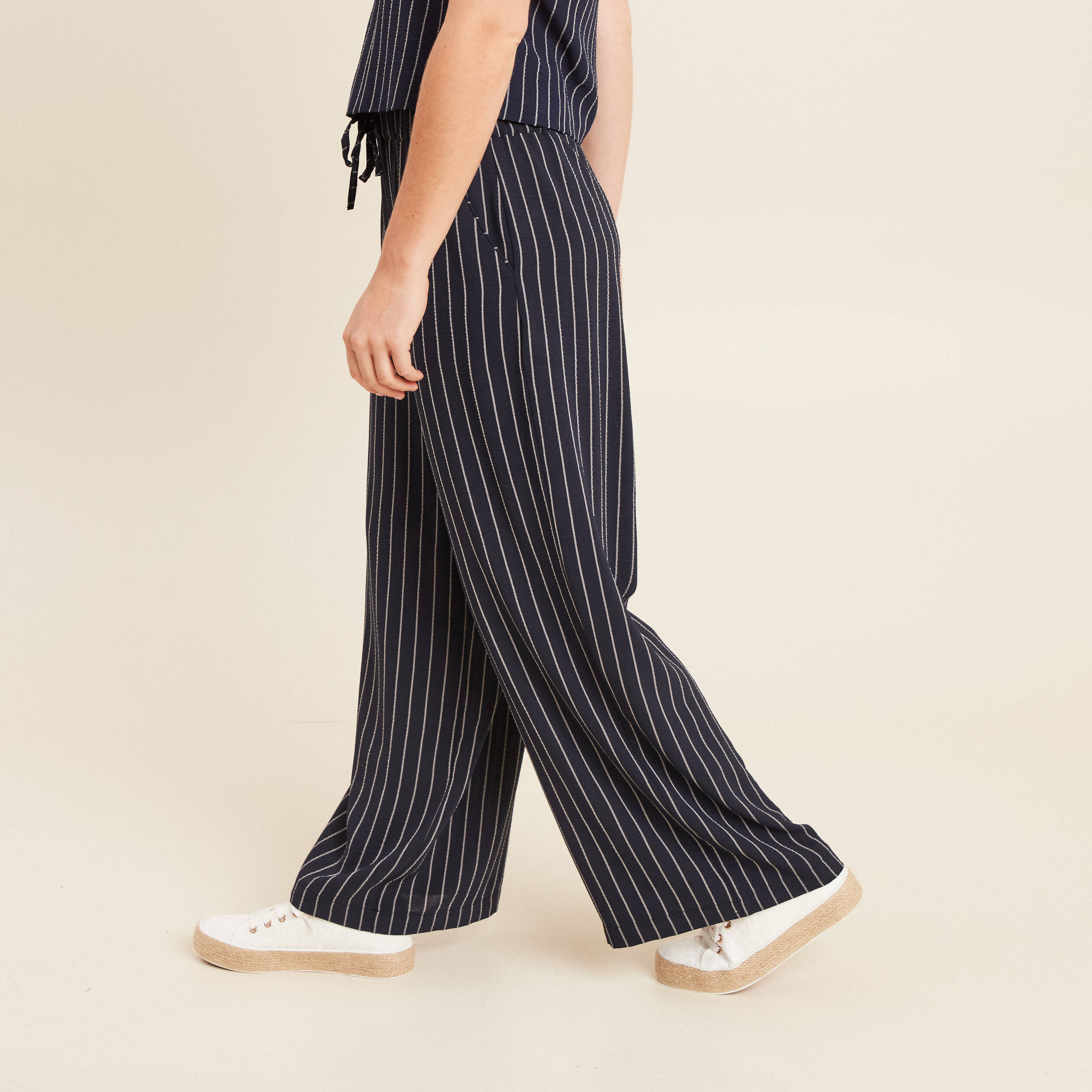 pantalon large taille haute bleu fonce femme Pantalon large taille haute bleu foncé femme