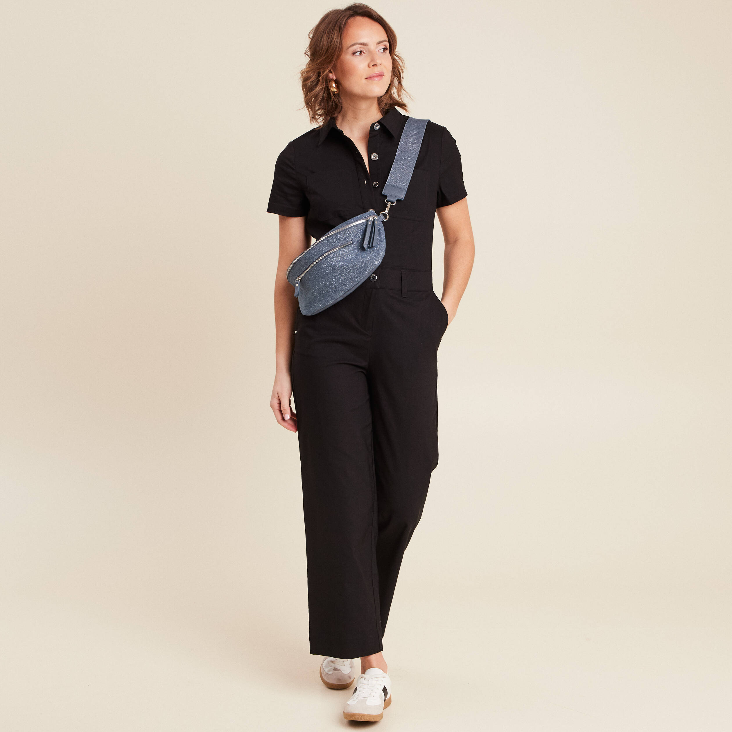 Combinaison pantalon boutonnée noir femme