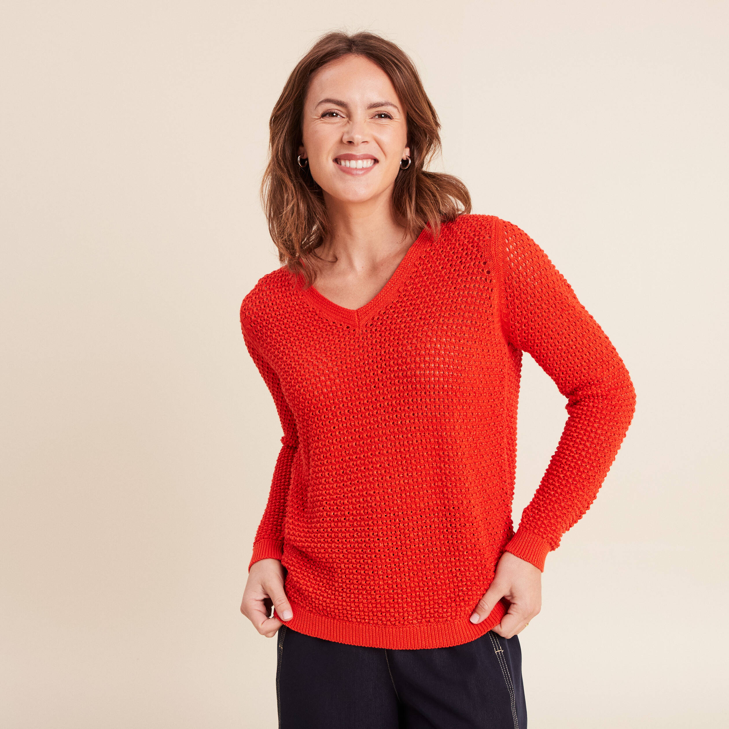 Pull manches longues col en V orange fonc&eacute; femme