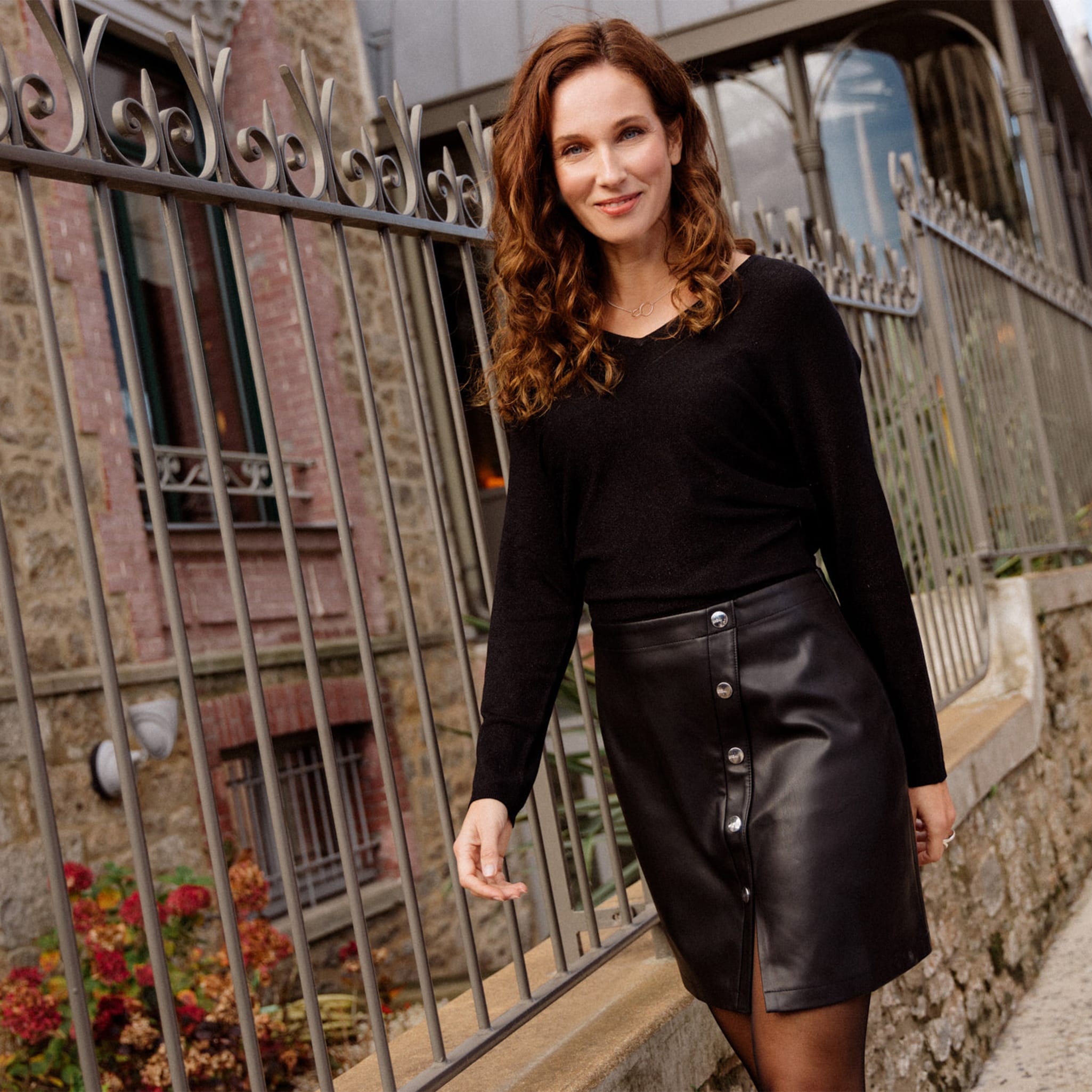 Robe tricot bas simili cuir noir femme