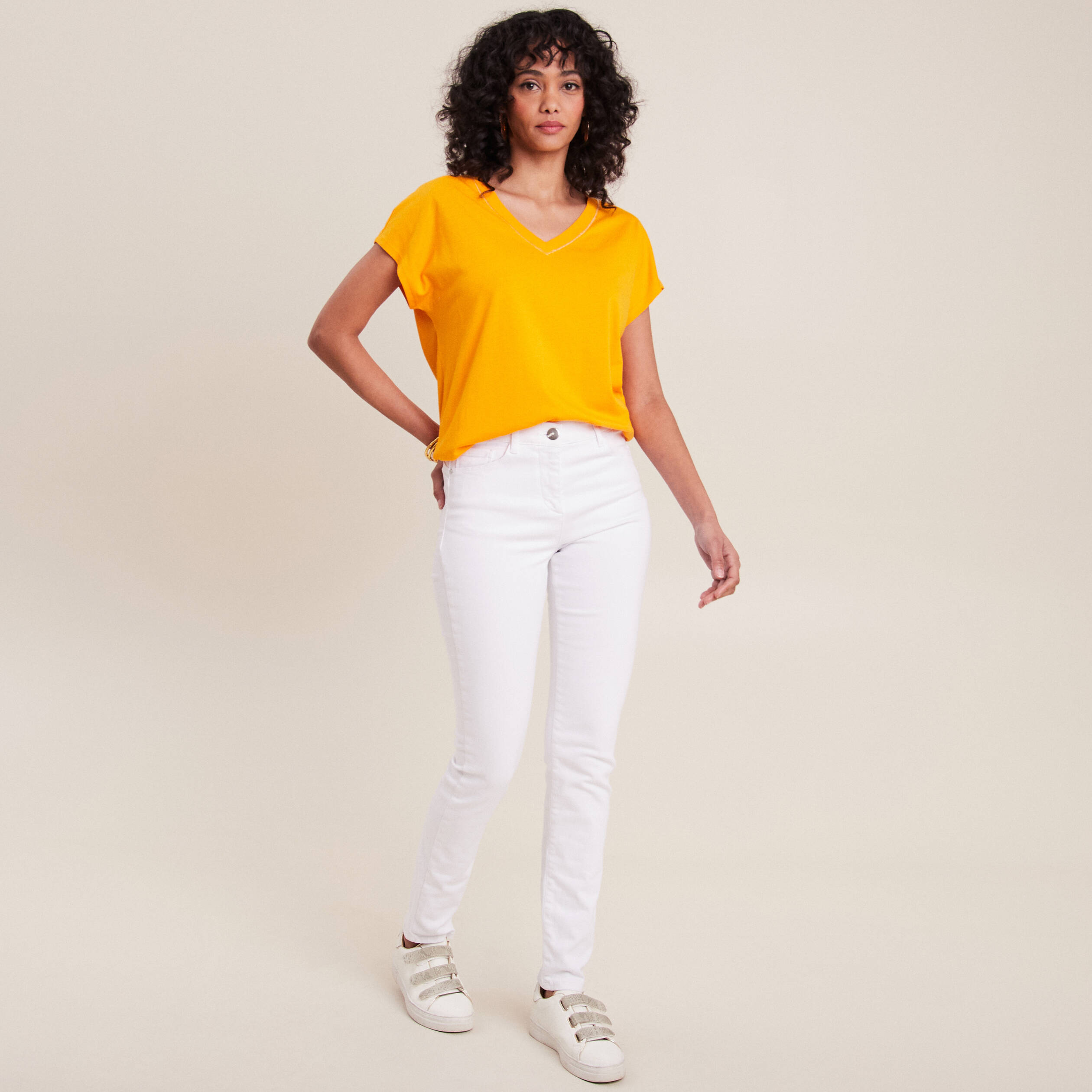 Jean magique ajusté taille standard blanc femme