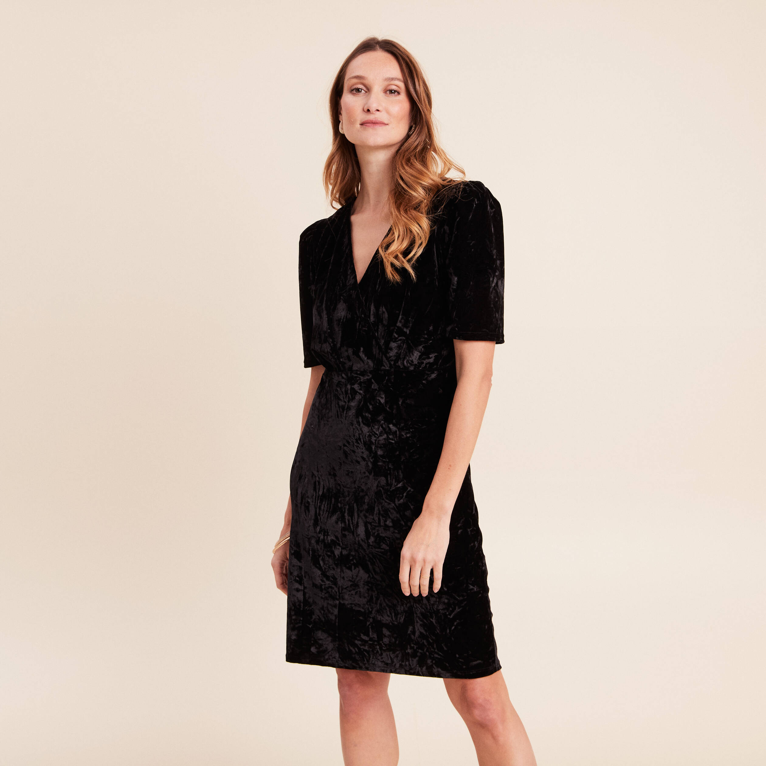 Robe courte évasée, col v noir La Redoute Collections | La Redoute