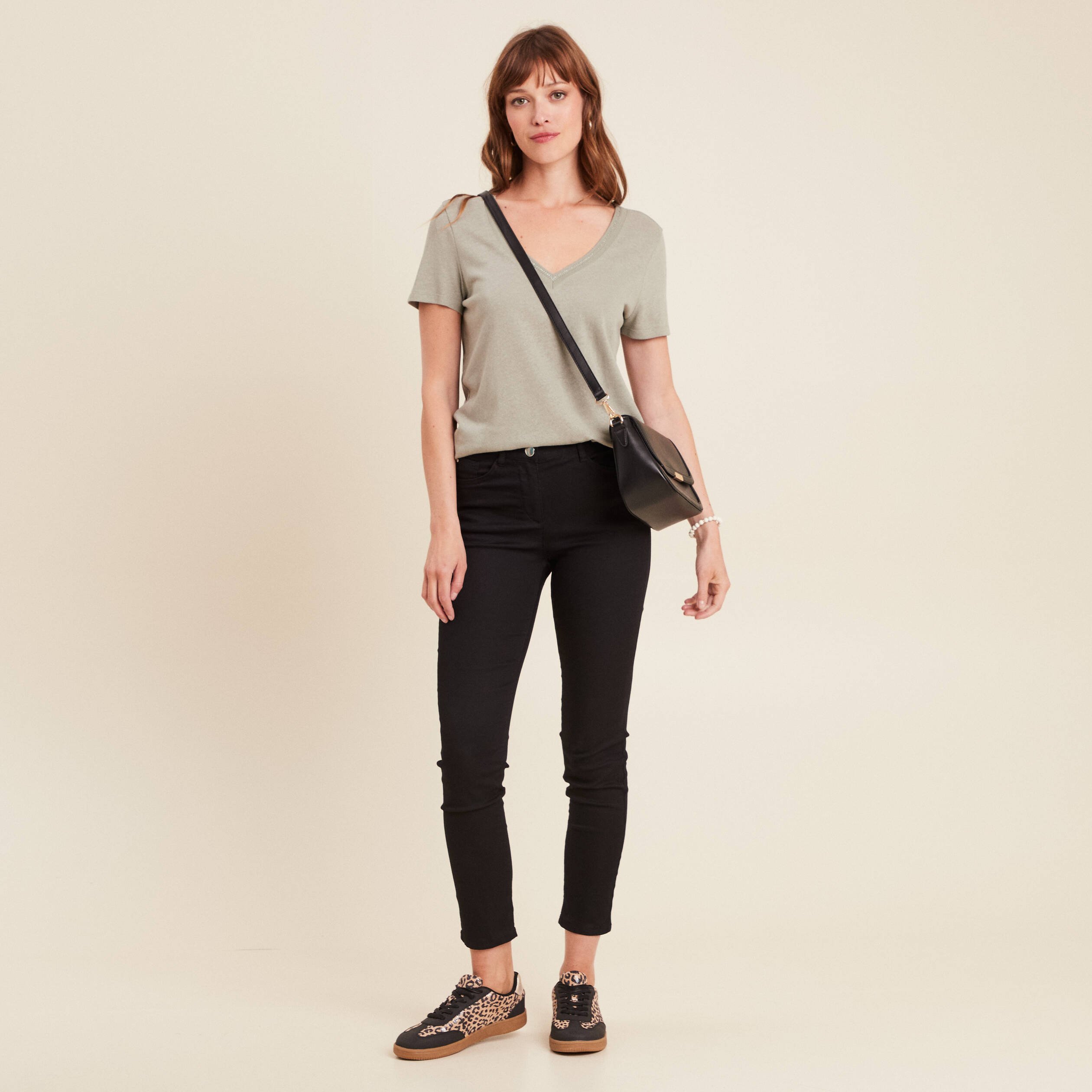 t shirt manches courtes col en v vert clair femme T-shirt manches courtes col en V vert clair femme