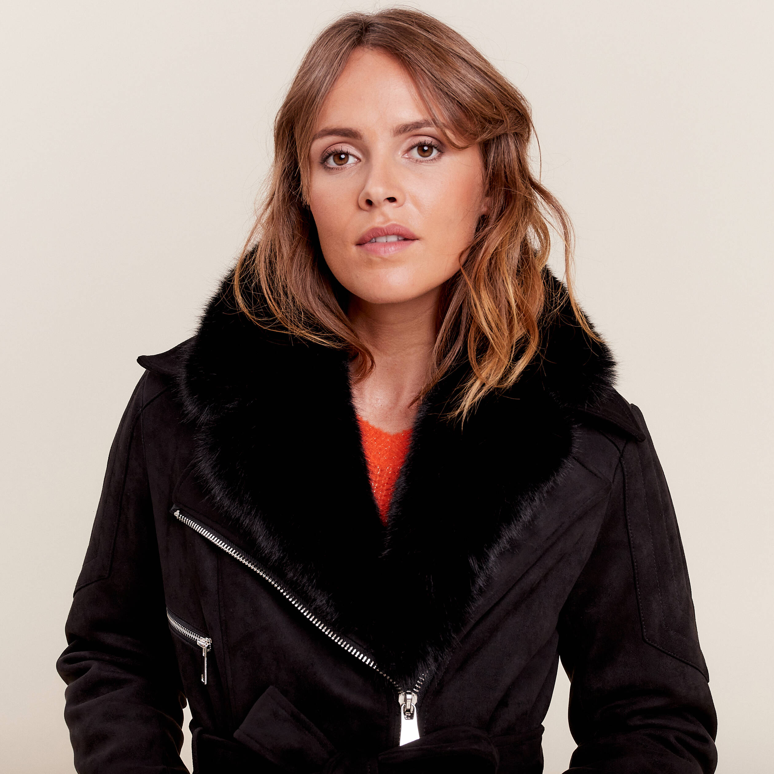 Manteau cintré suédine noir femme