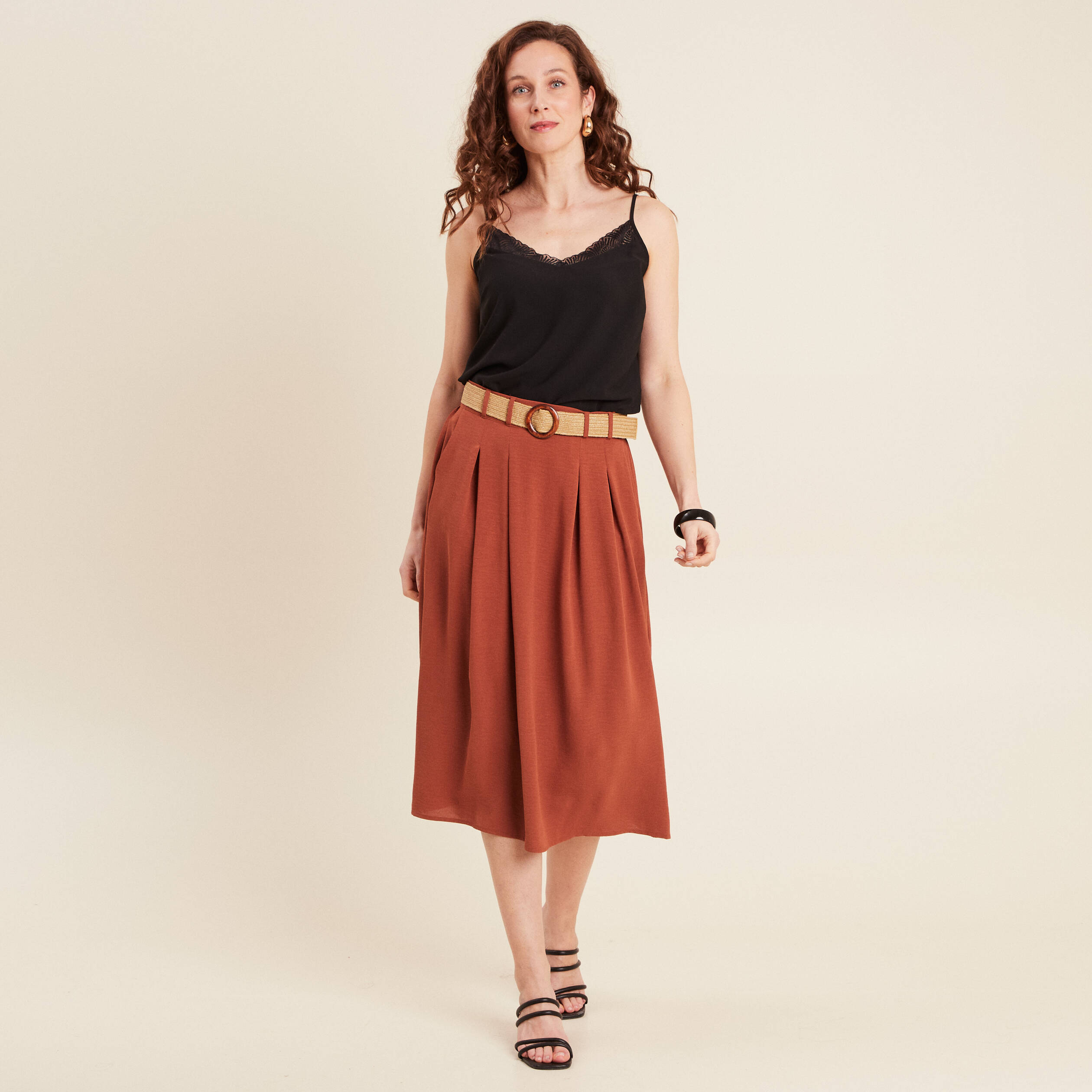 Jupe longue évasée ceinturée marron foncé femme