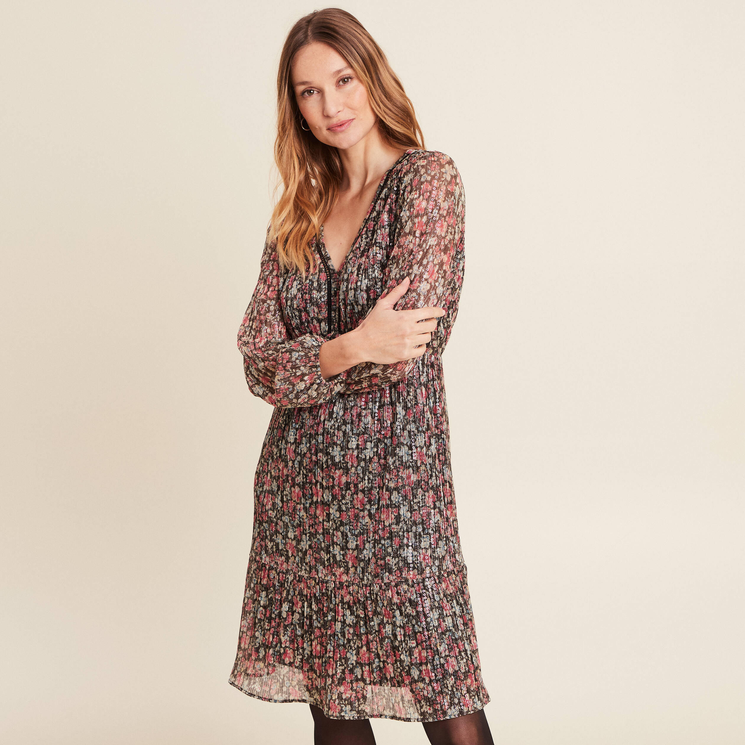 Robe fleurie à sequins évasée rose framboise femme