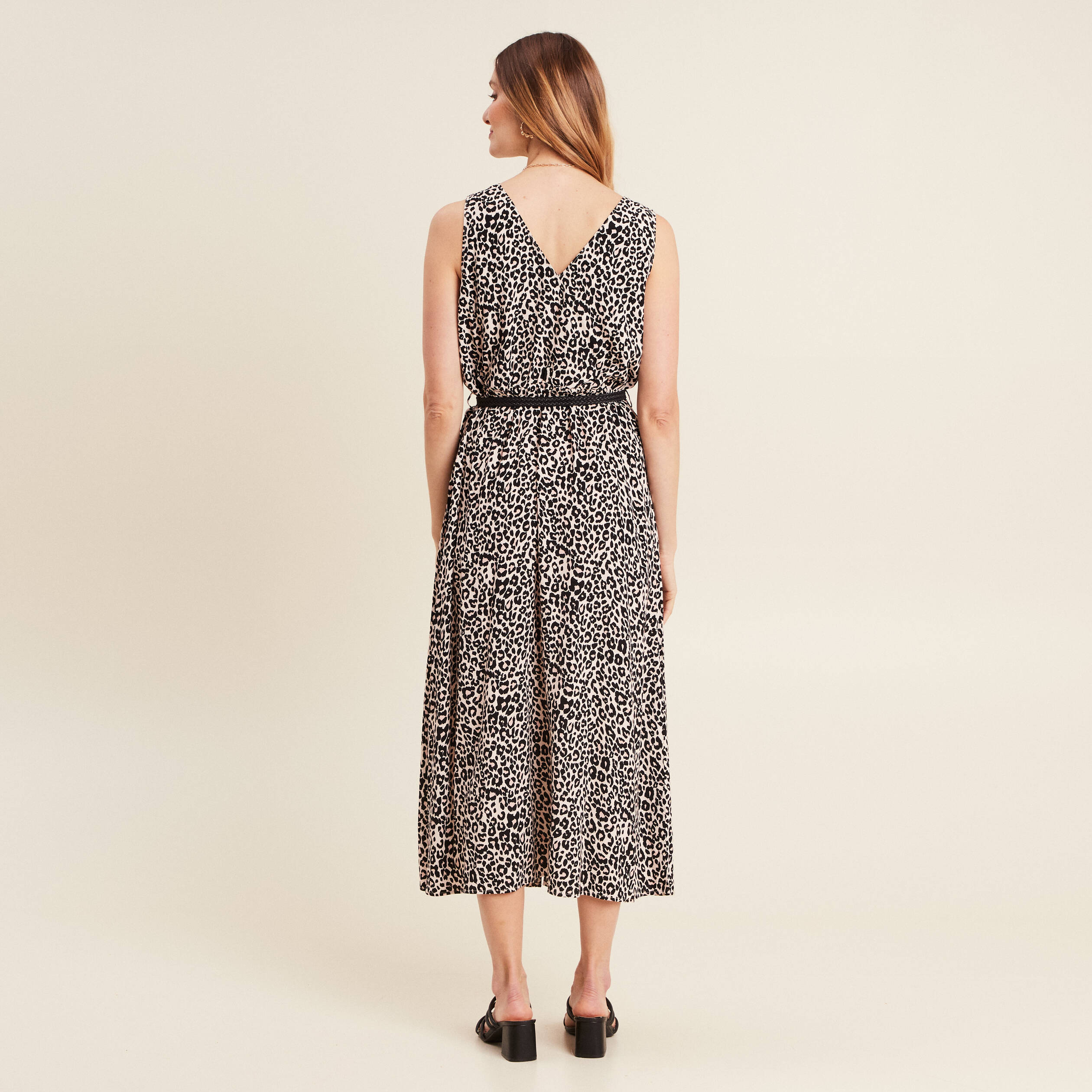 Robe midi évasée ceinturée rose pastel femme