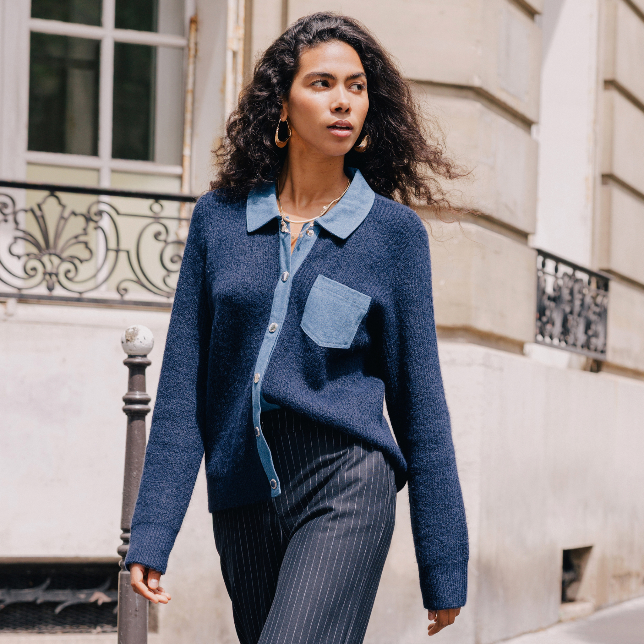 Veste col chemise manches longues bleu fonc&eacute; femme