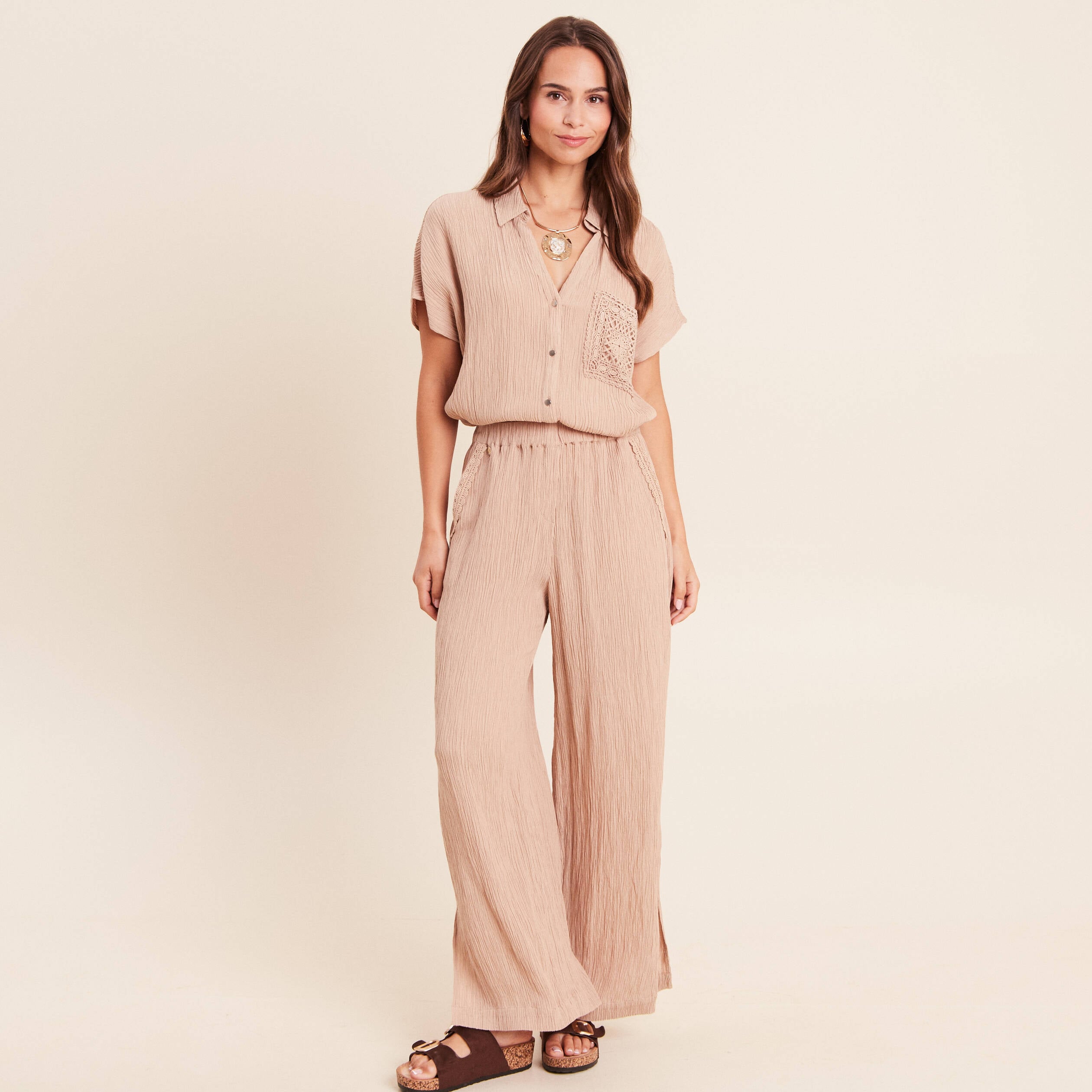 Pantalon large taille haute pliss&eacute; sable femme
