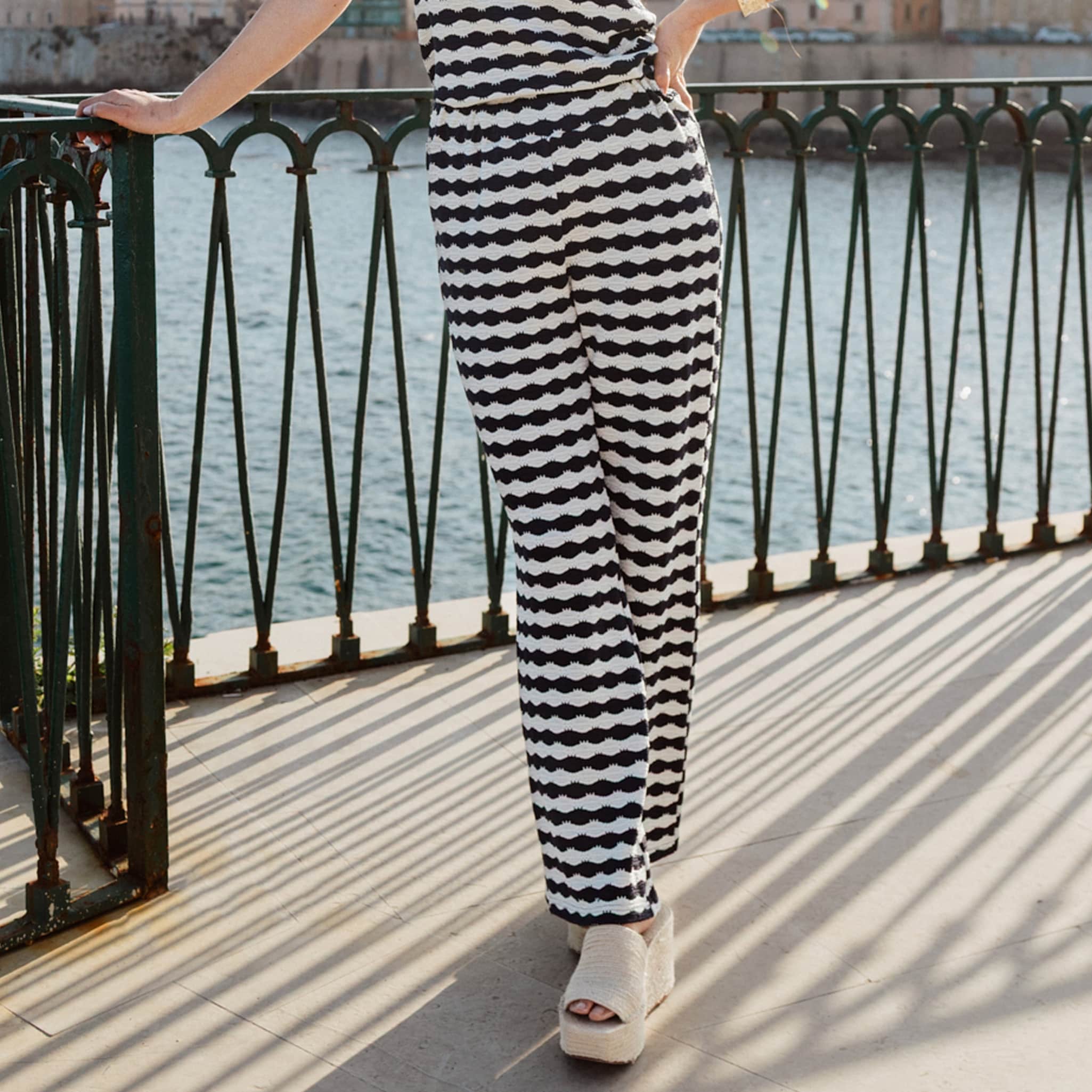 Pantalon large taille haute bleu marine femme
