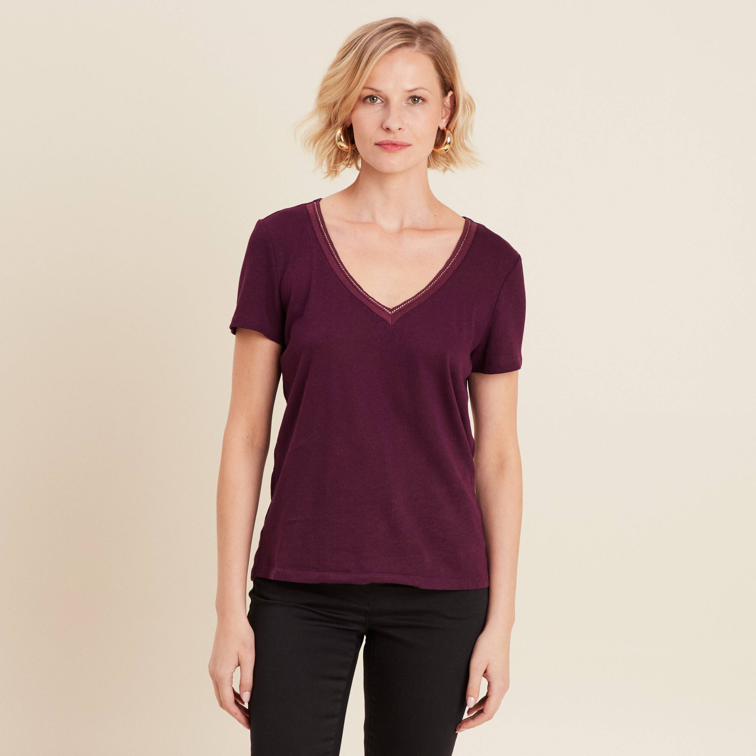 T-shirt manches courtes col en V violet foncé femme