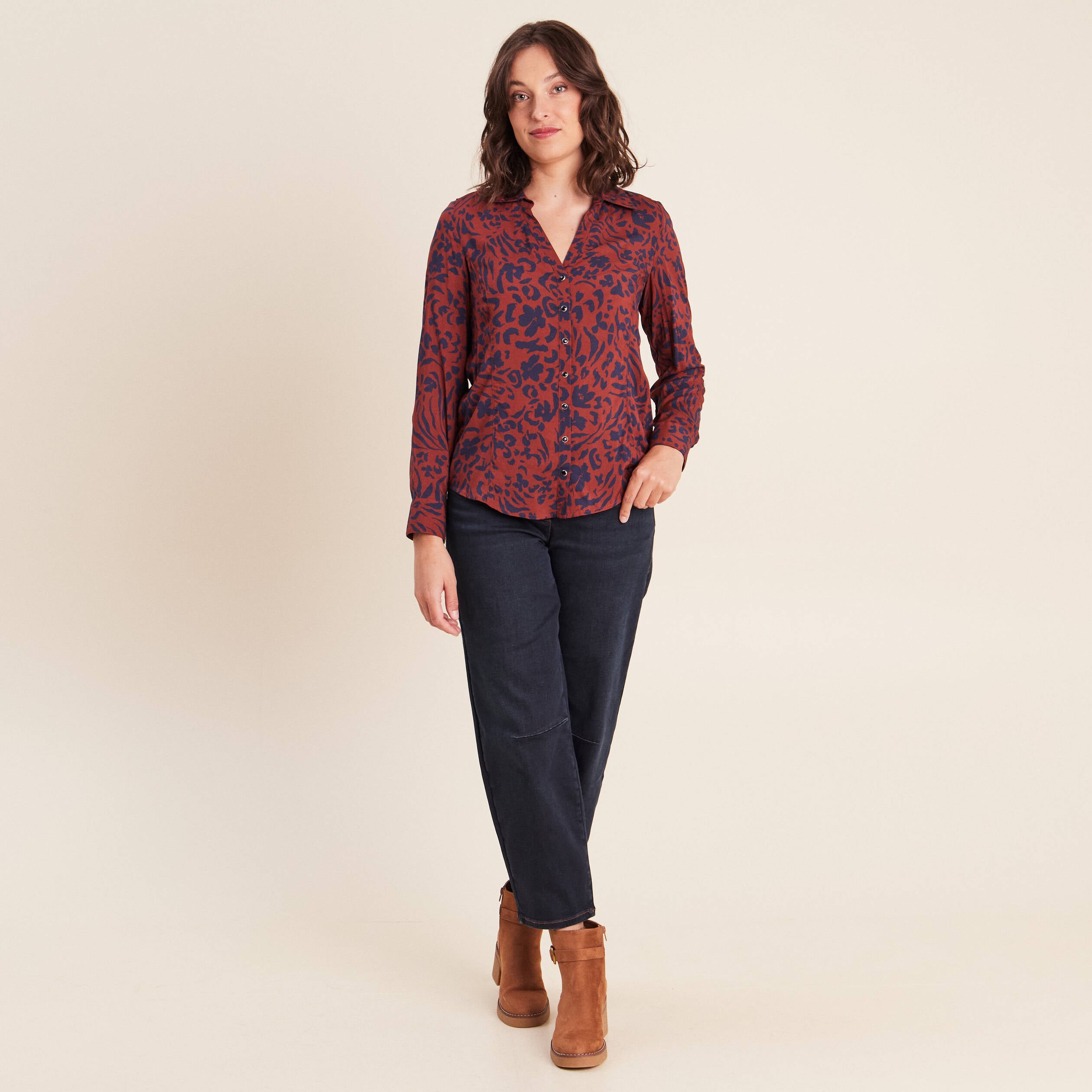 Chemise cintr&eacute;e manches longues bleu femme