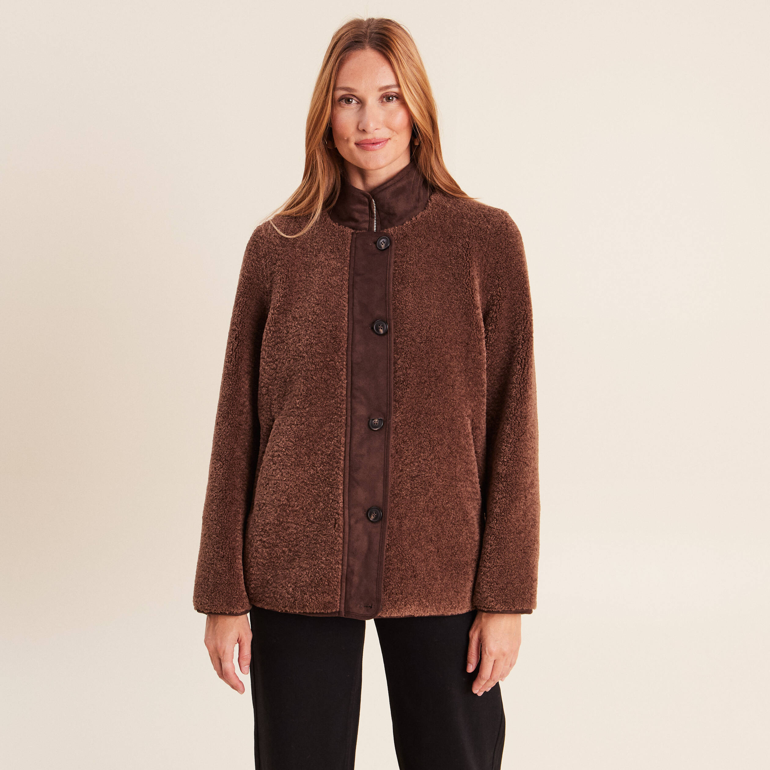 Manteau manches longues col montant marron fonc&eacute; femme