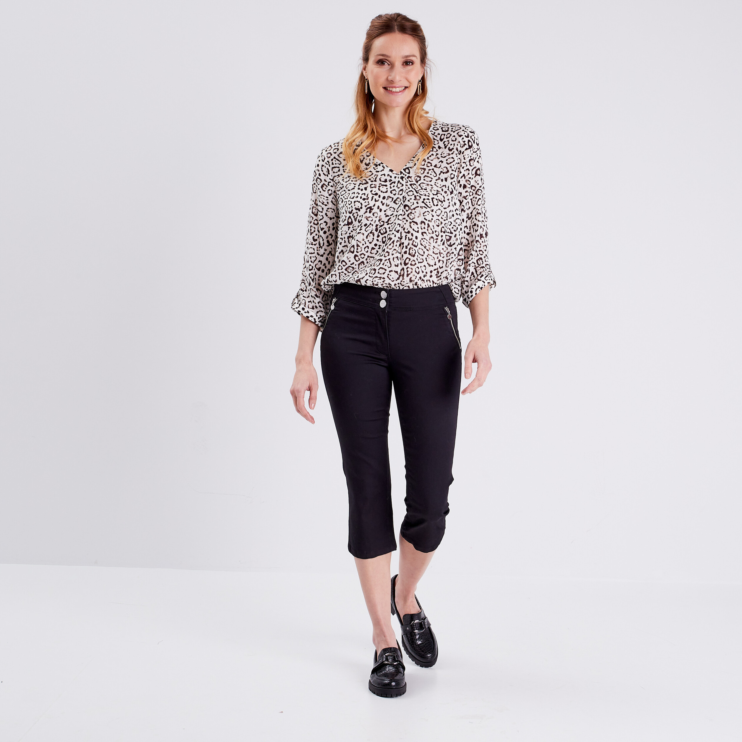 Pantacourt ajust&eacute; noir femme
