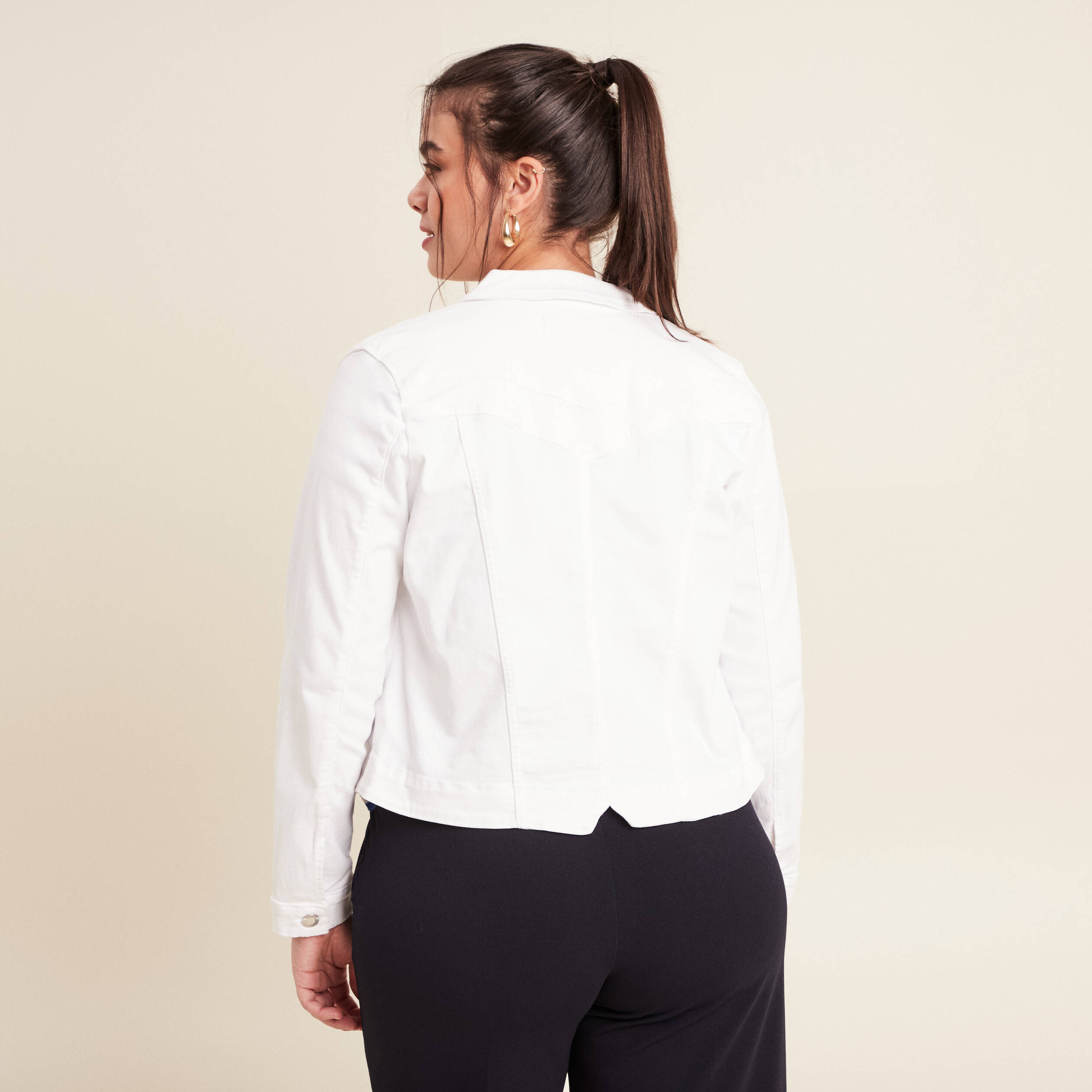 Blouson ajusté boutonné ecru femme