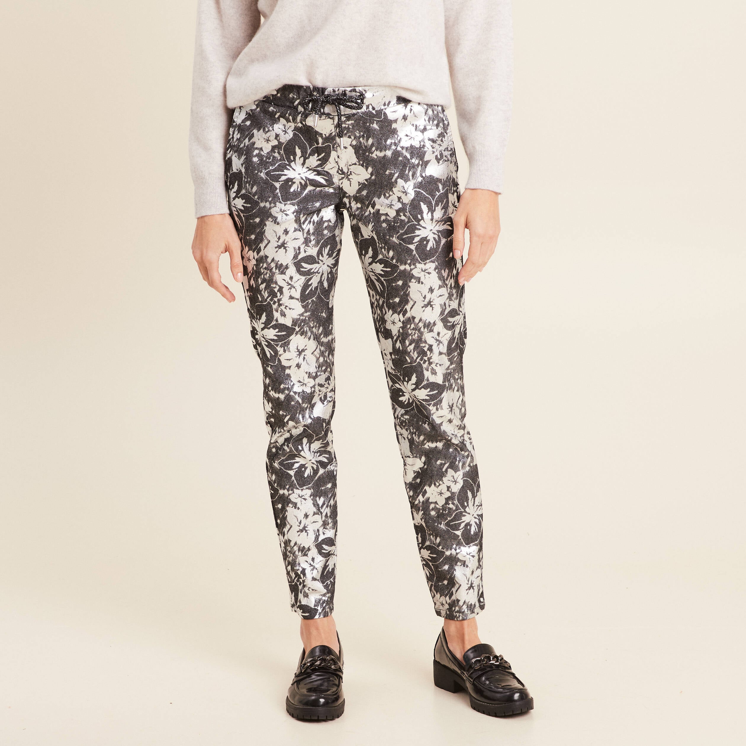 Pantalon ajust&eacute; &agrave; coulisse noir femme