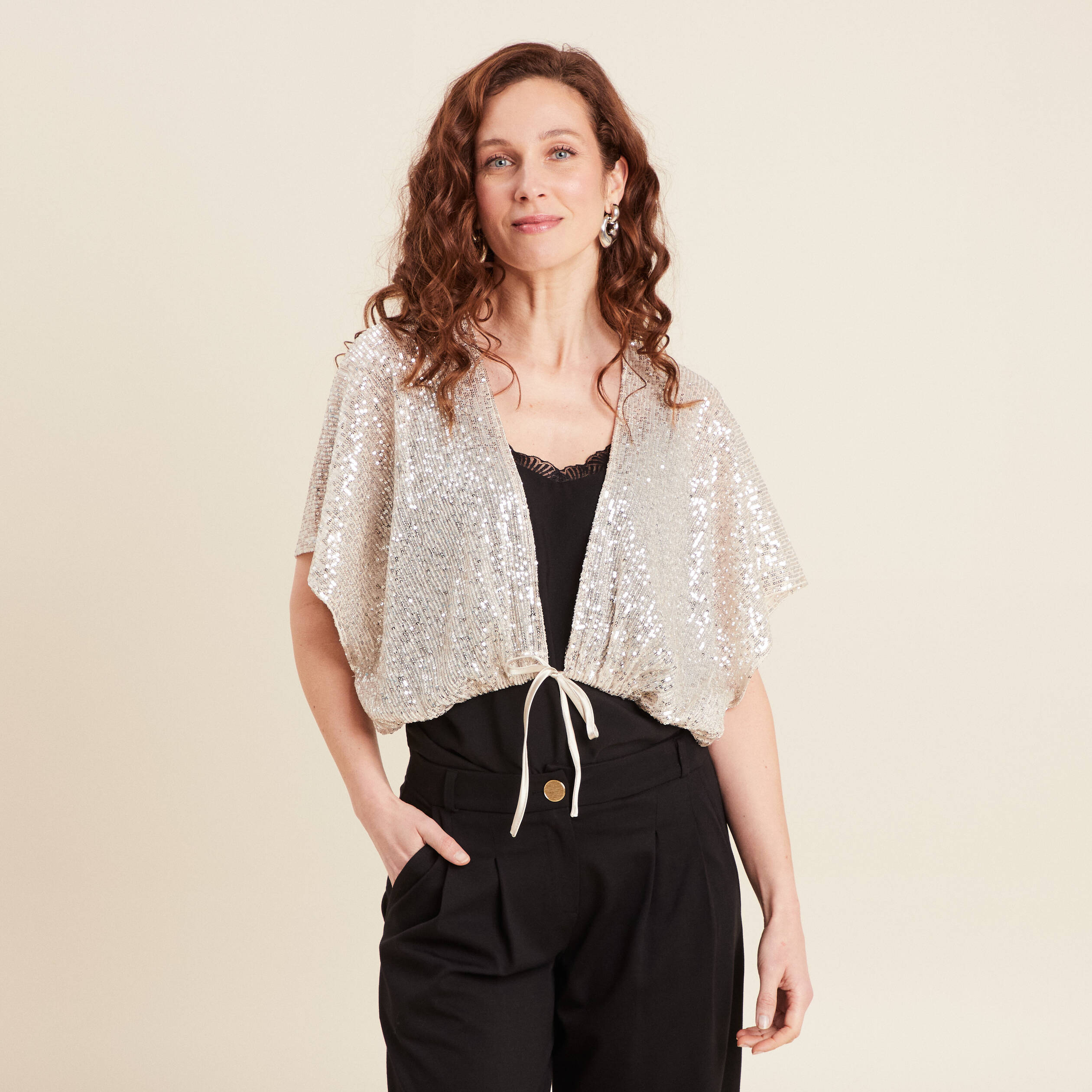 Veste kimono courte sequins couleur or femme