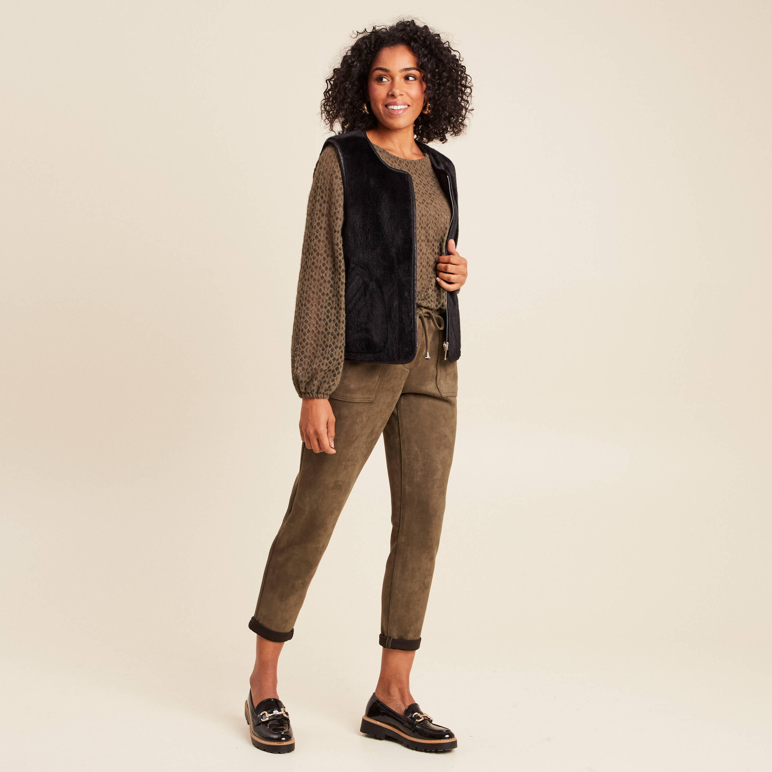Veste sans manches sans col marron fonc&eacute; noir femme