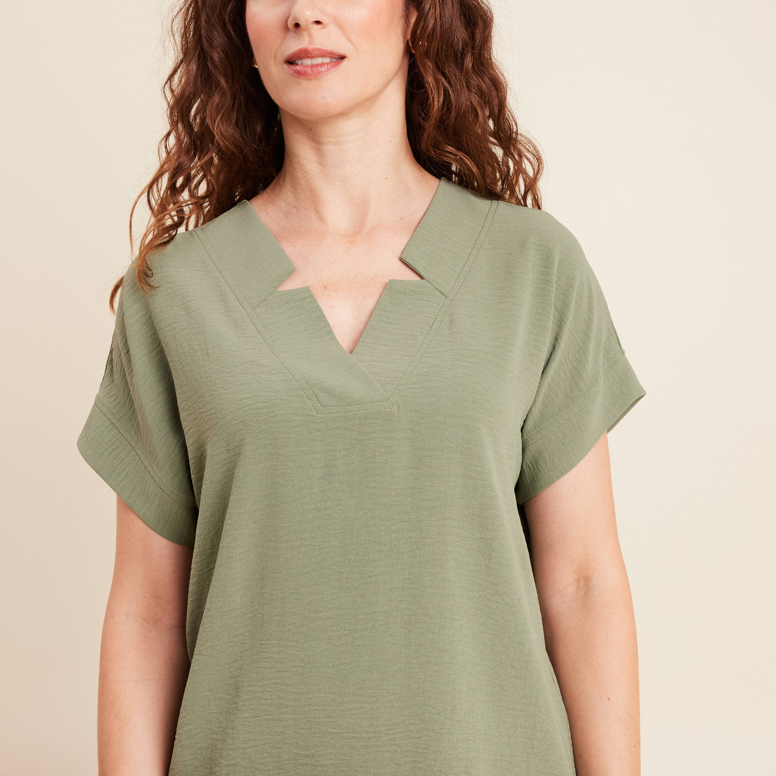 blouse fluide manches courtes vert clair femme Blouse fluide manches courtes vert clair femme