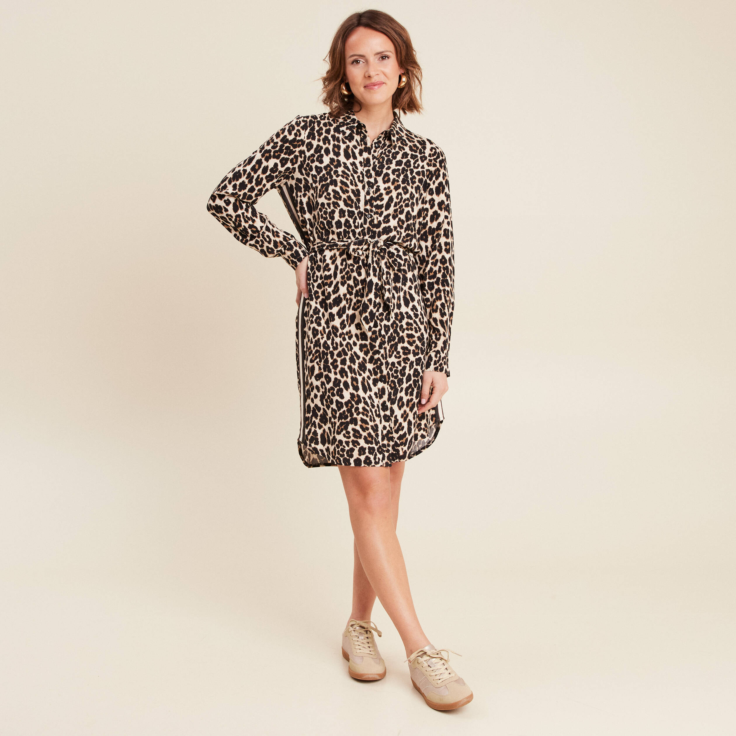 Robe droite fluide ceinturée creme femme