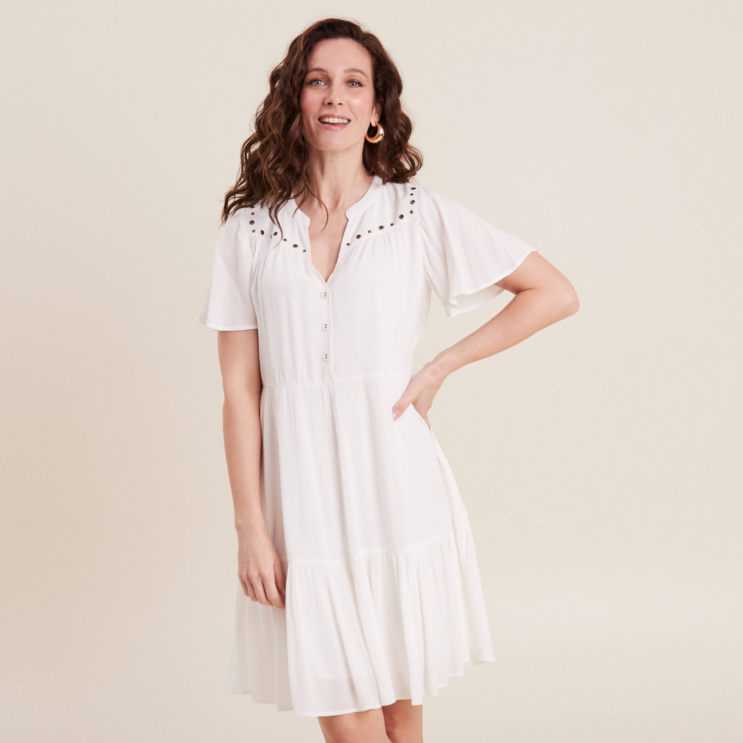Robe évasée oeillets et clous ecru femme